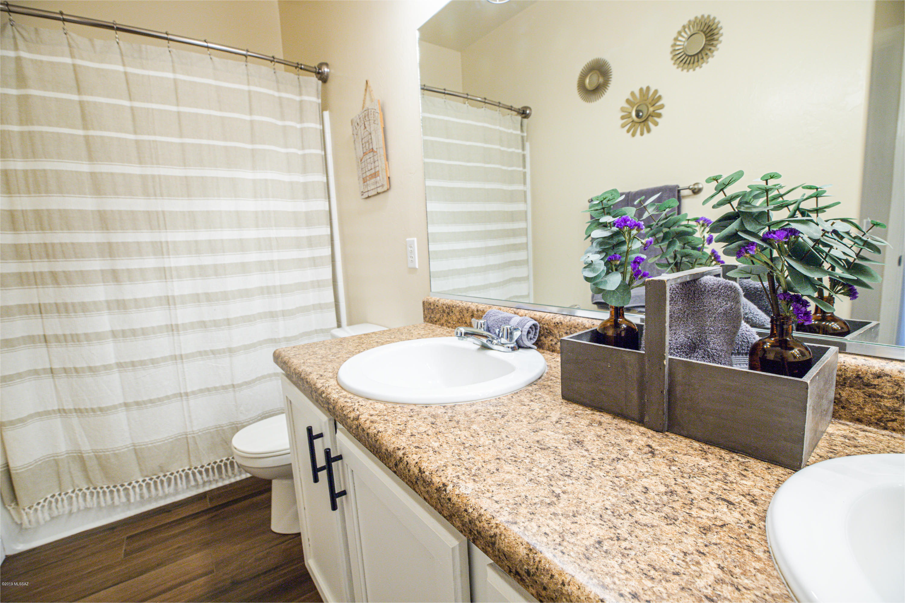 1449 N Darlene Place