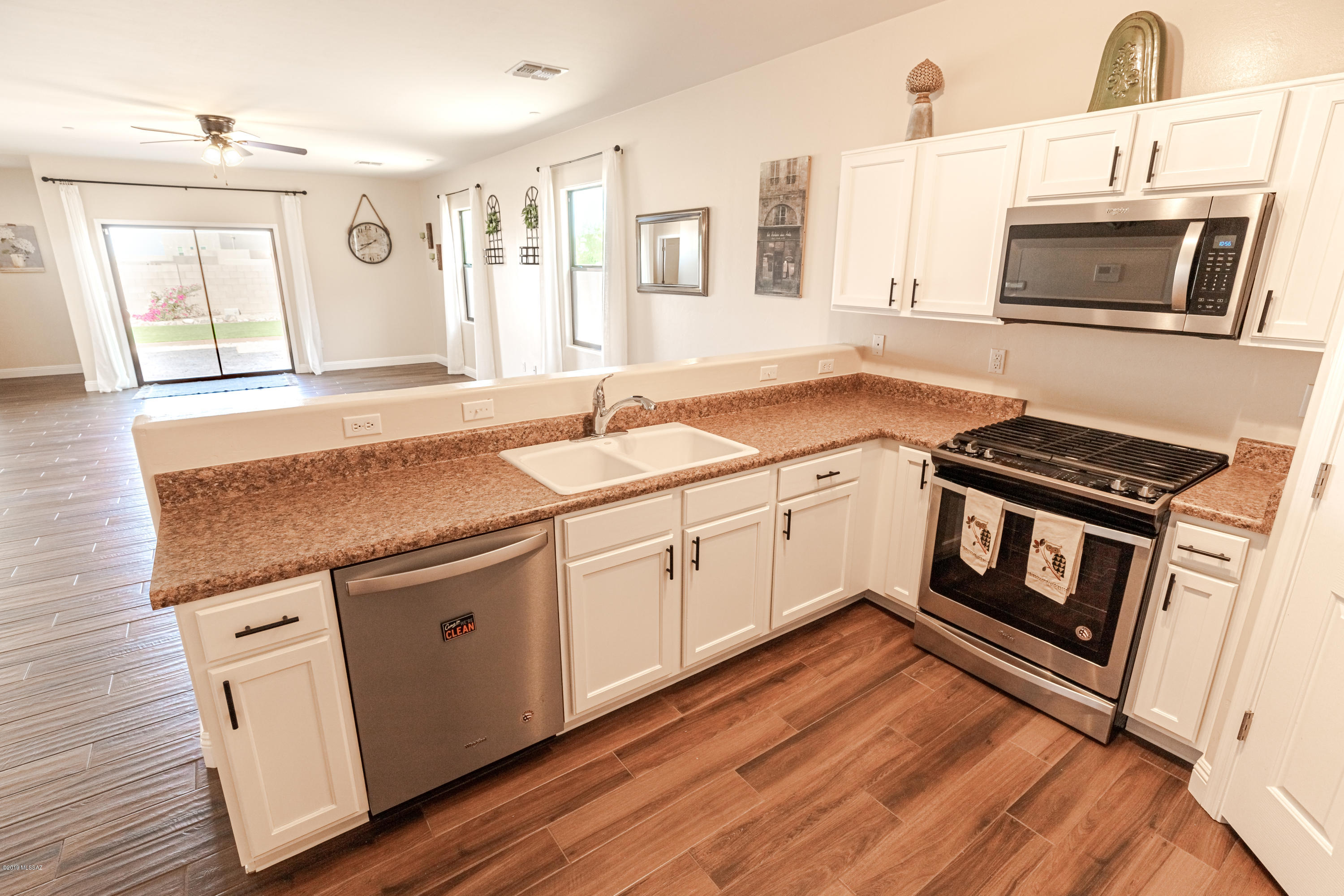 1449 N Darlene Place