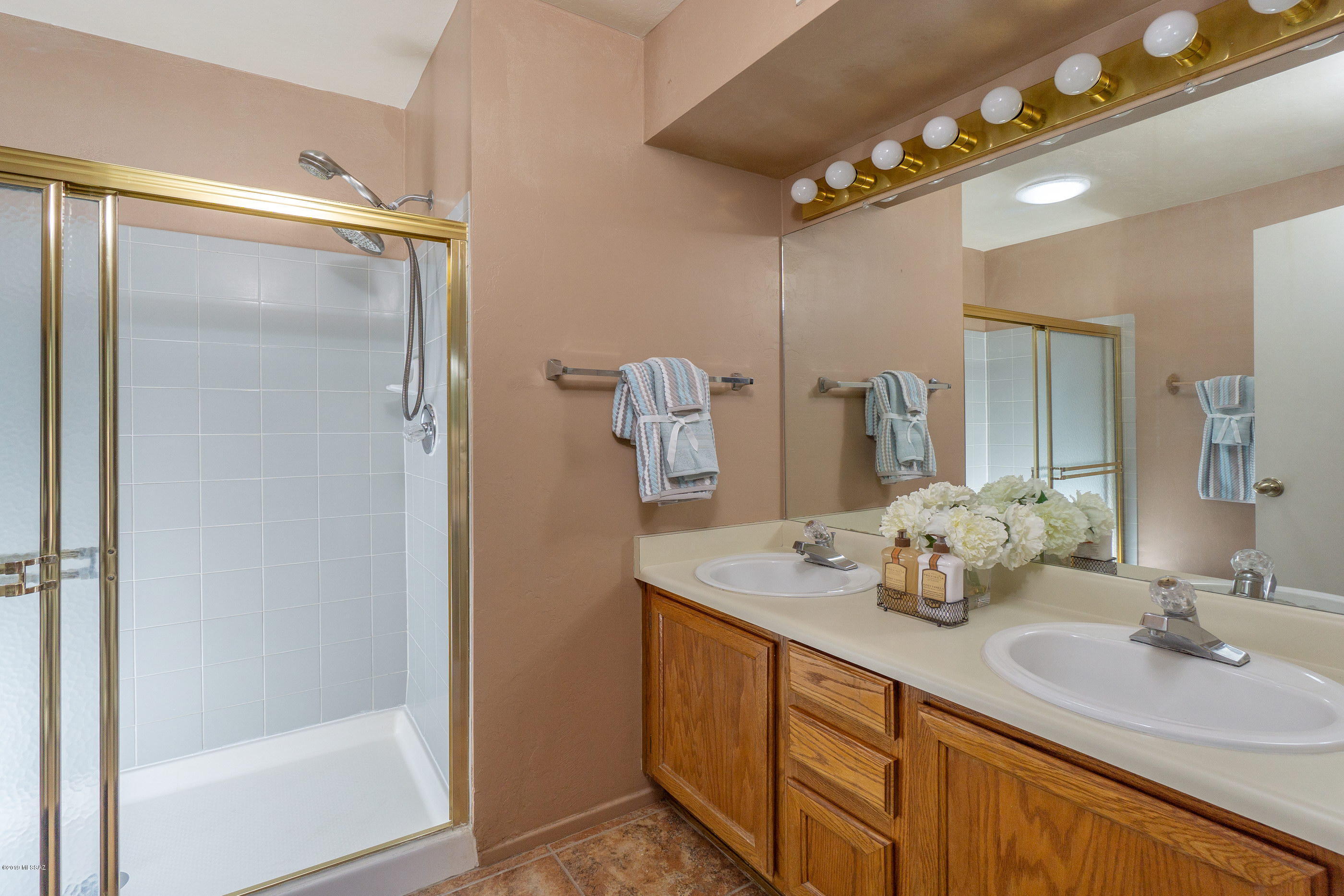 1171 N Corinthian Place