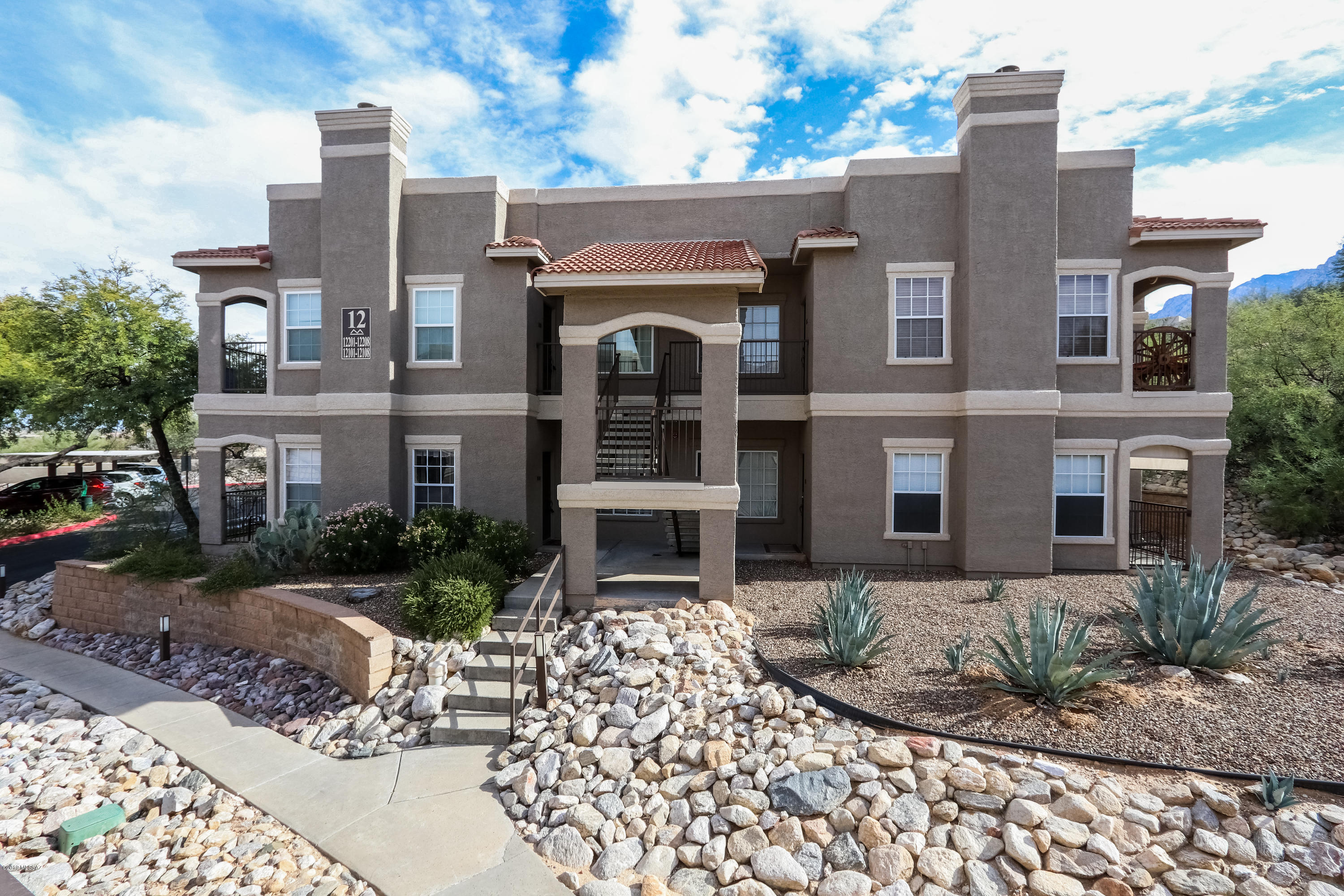 1500 E Pusch Wilderness Drive Unit: 12201