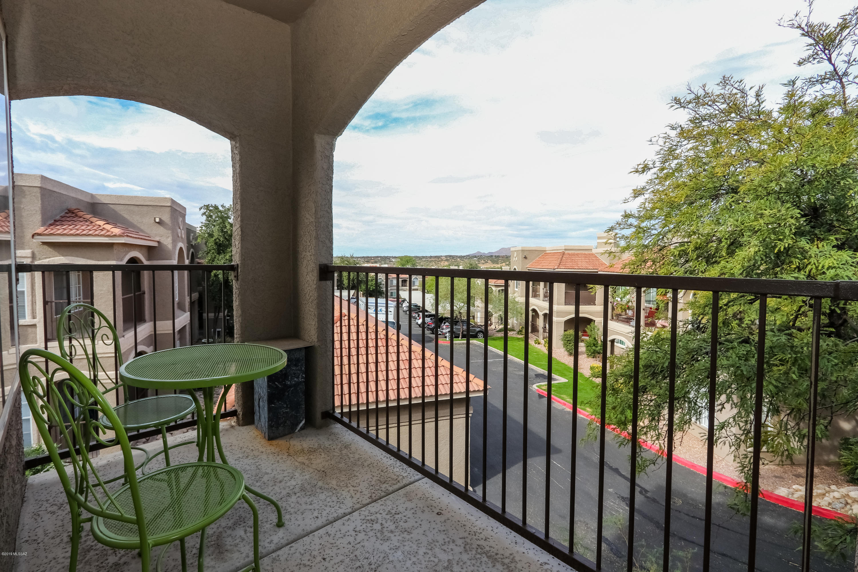 1500 E Pusch Wilderness Drive Unit: 12201