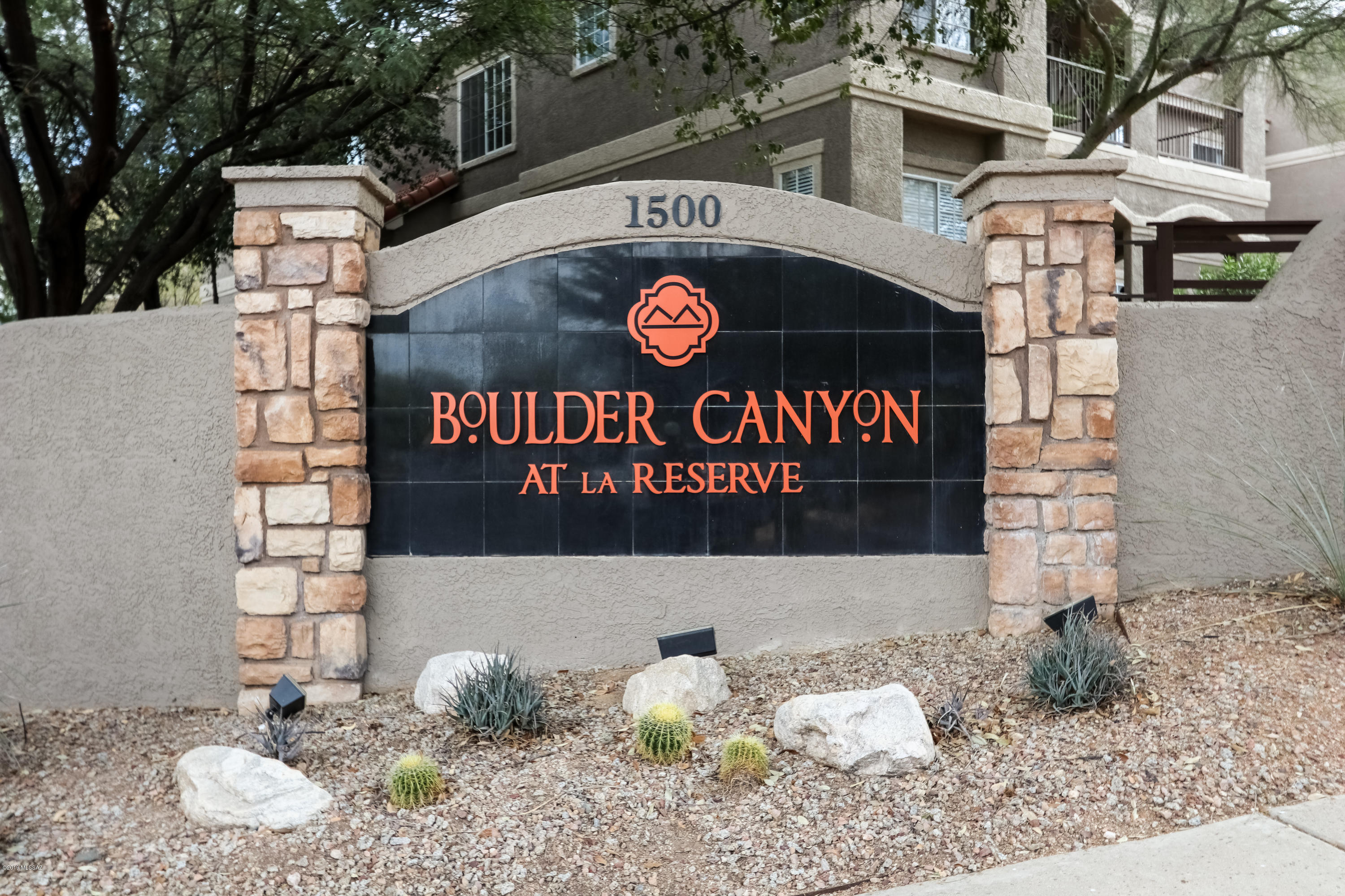 1500 E Pusch Wilderness Drive Unit: 12201