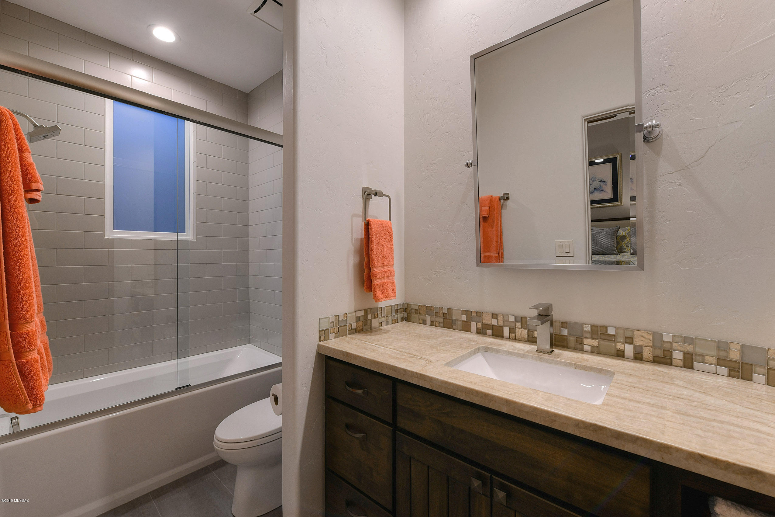 990 W Par Four Drive