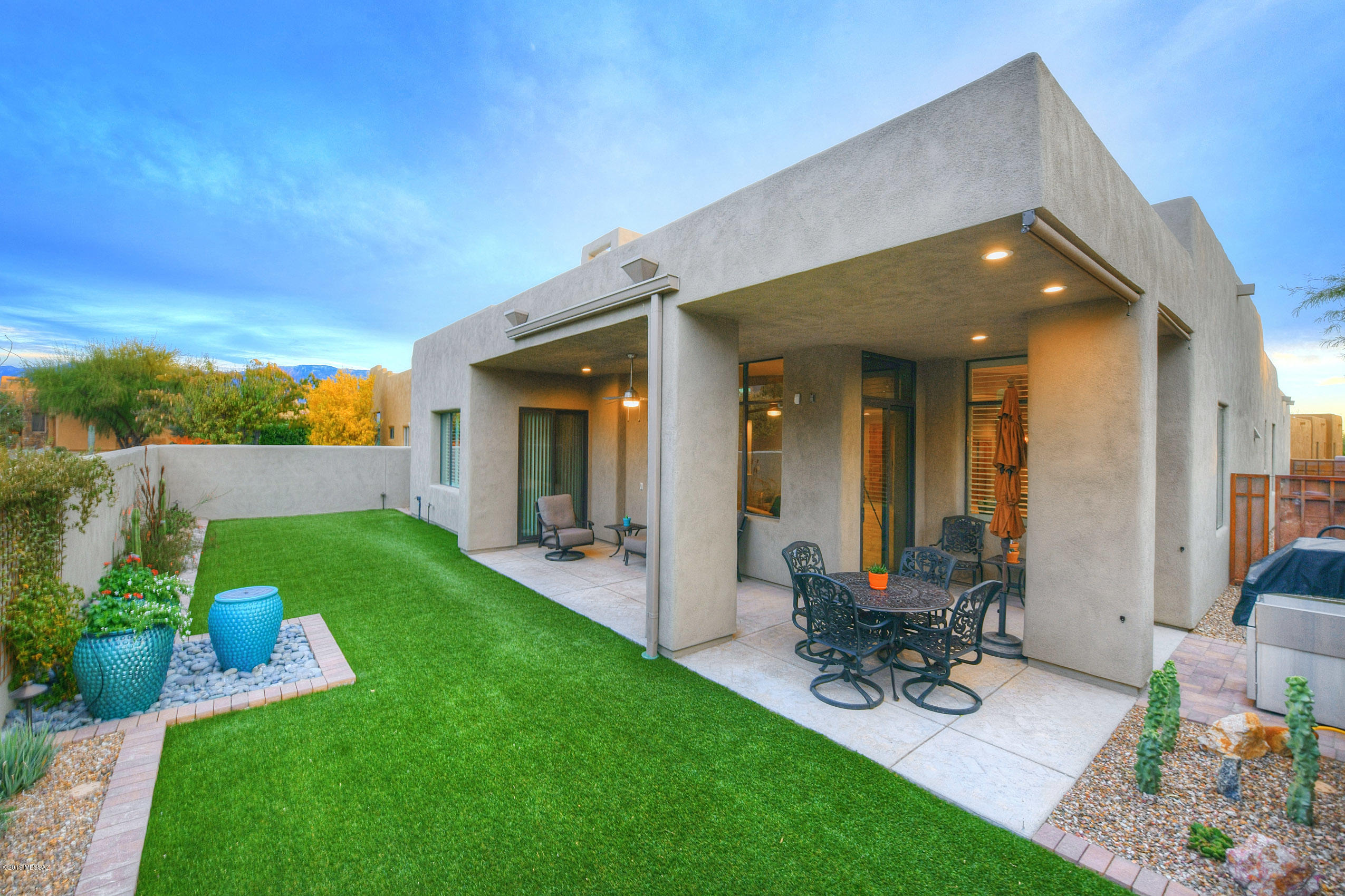 990 W Par Four Drive