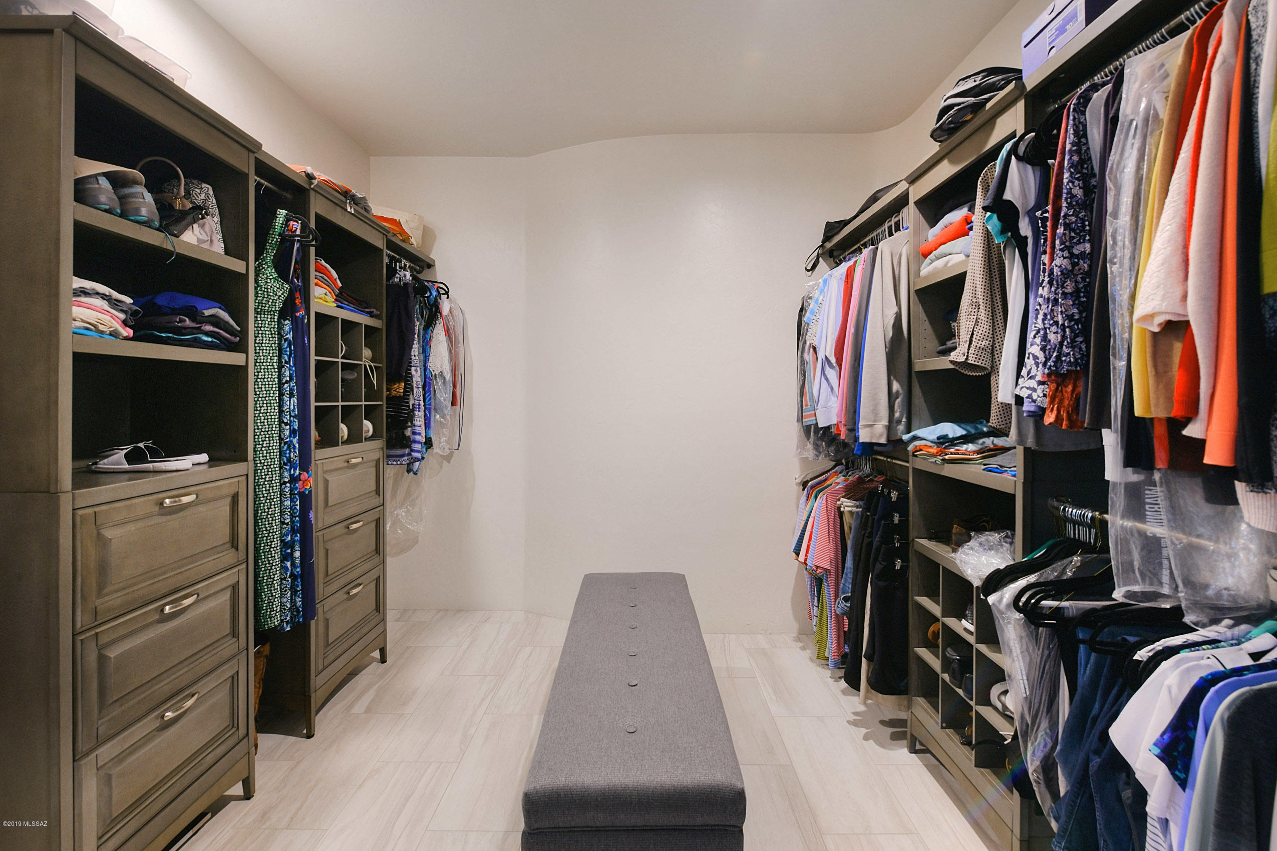 990 W Par Four Drive