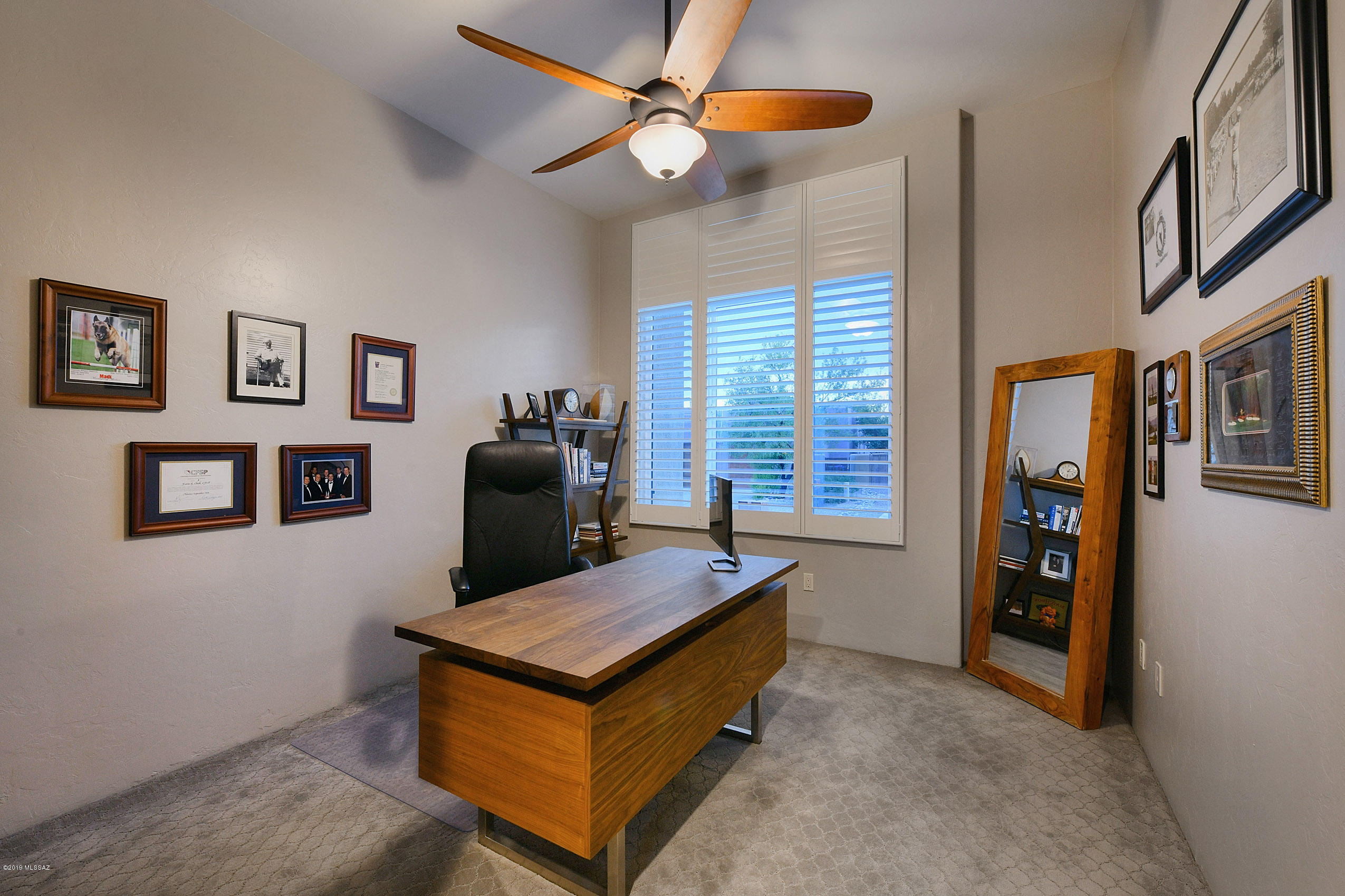 990 W Par Four Drive