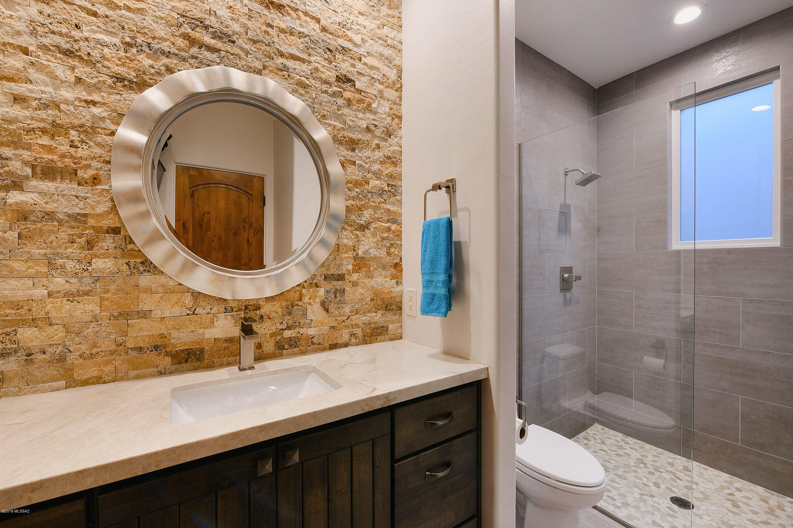 990 W Par Four Drive