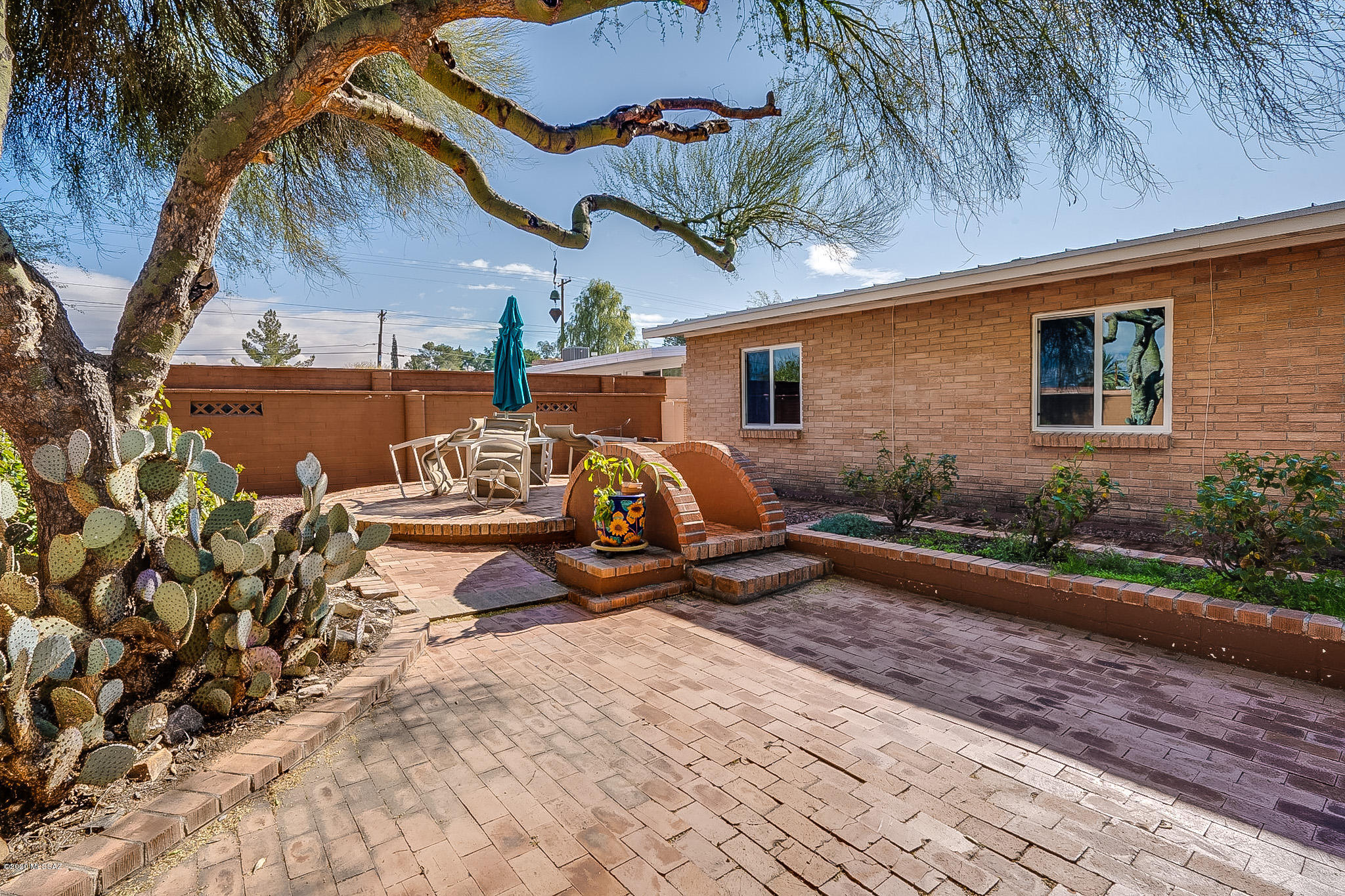 5851 E Hampton Street