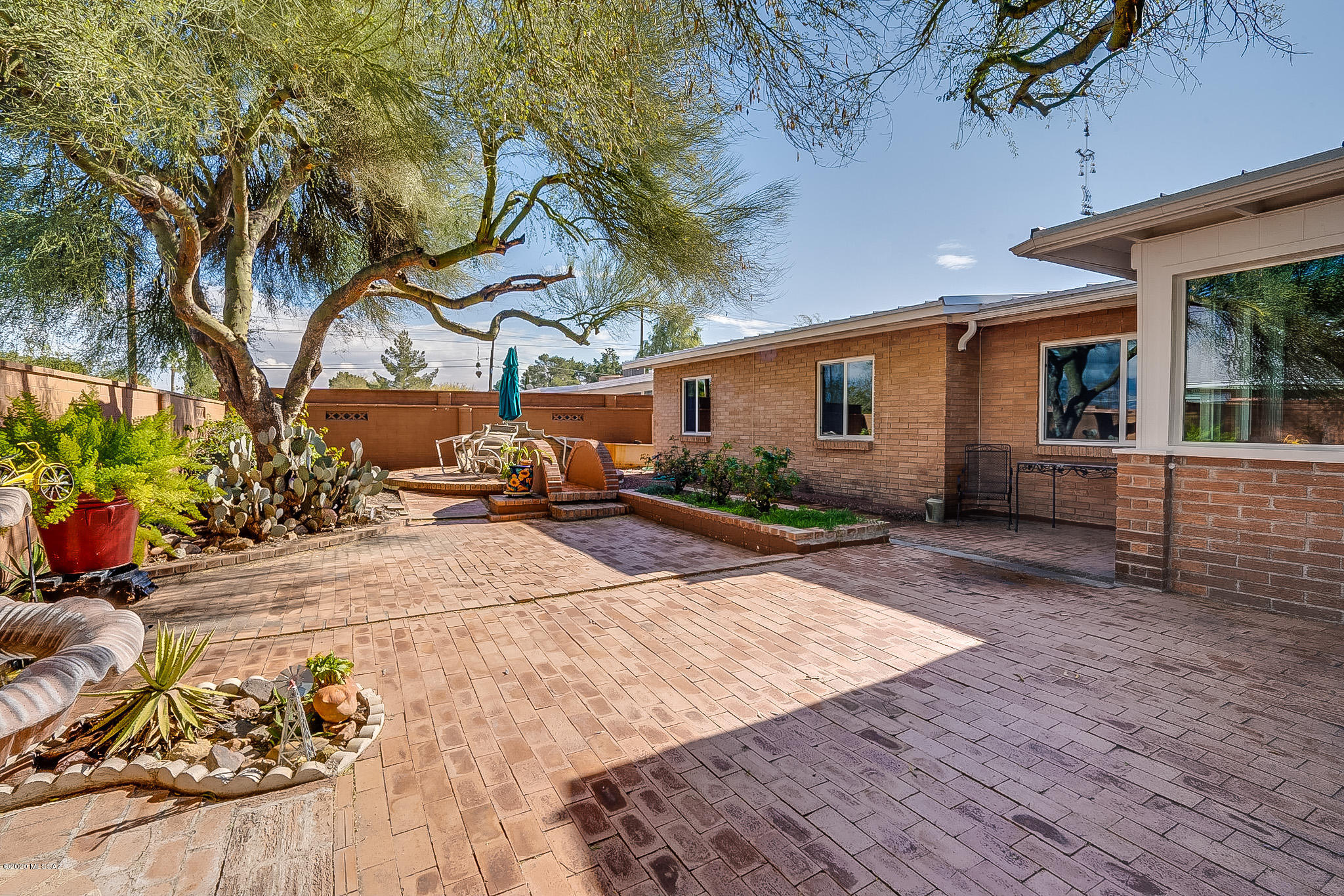 5851 E Hampton Street