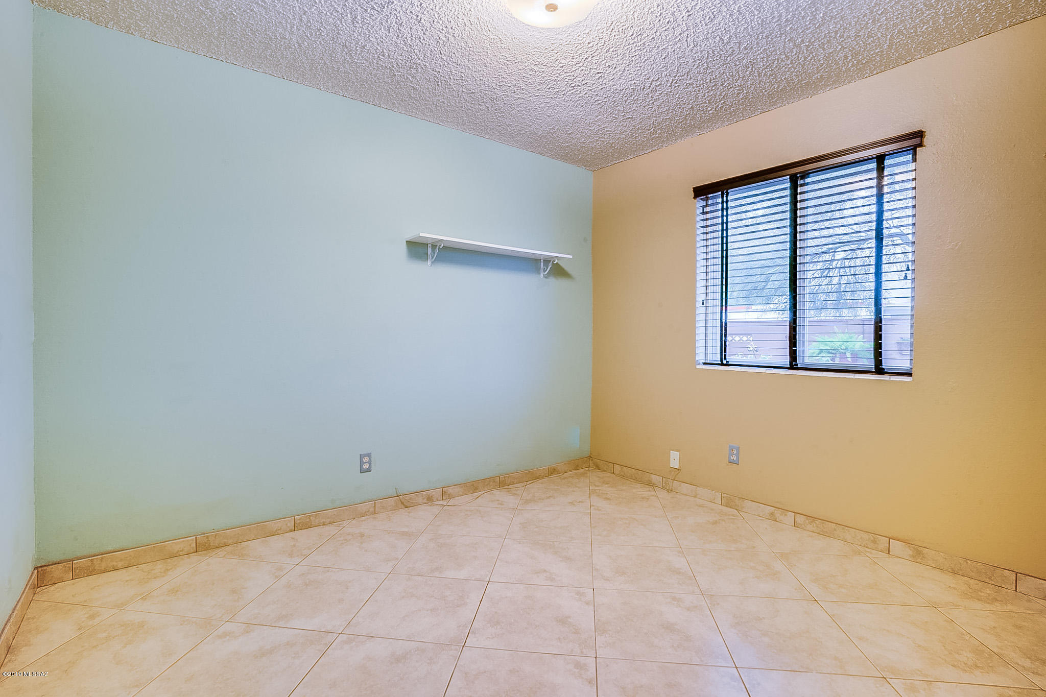 5851 E Hampton Street