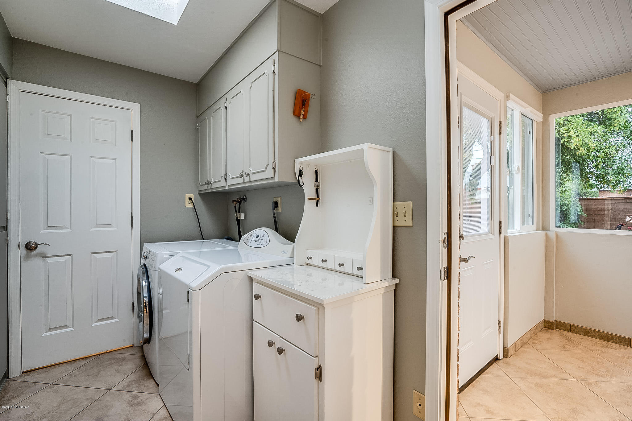 5851 E Hampton Street