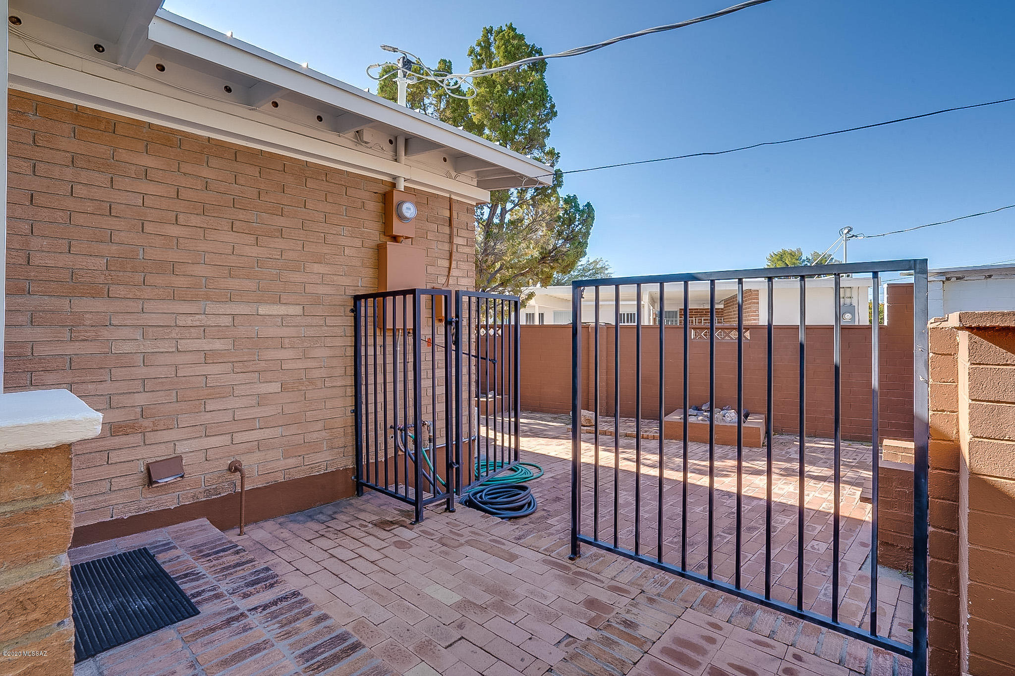 5851 E Hampton Street