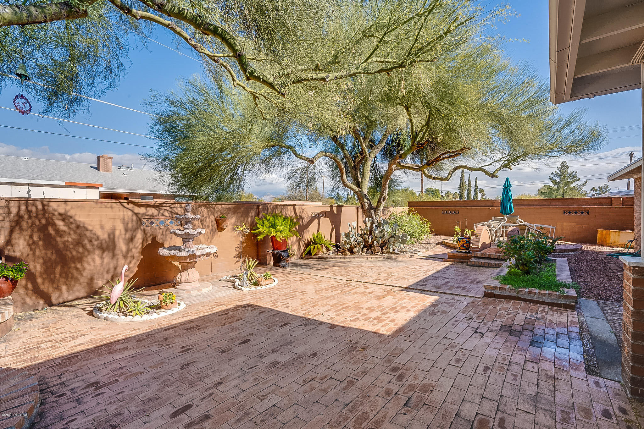 5851 E Hampton Street