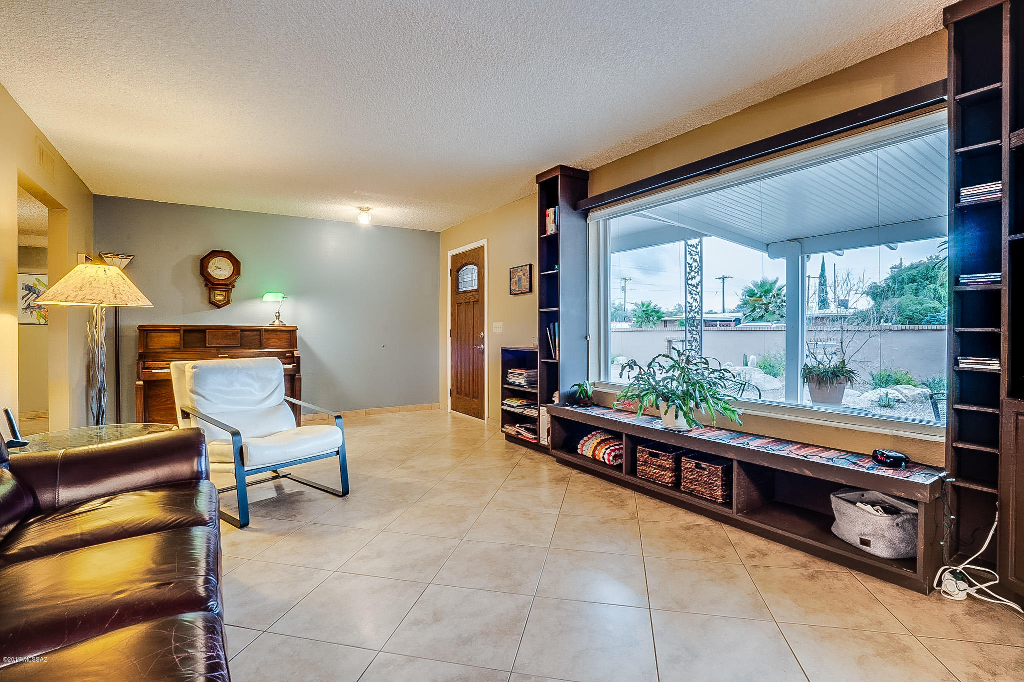 5851 E Hampton Street