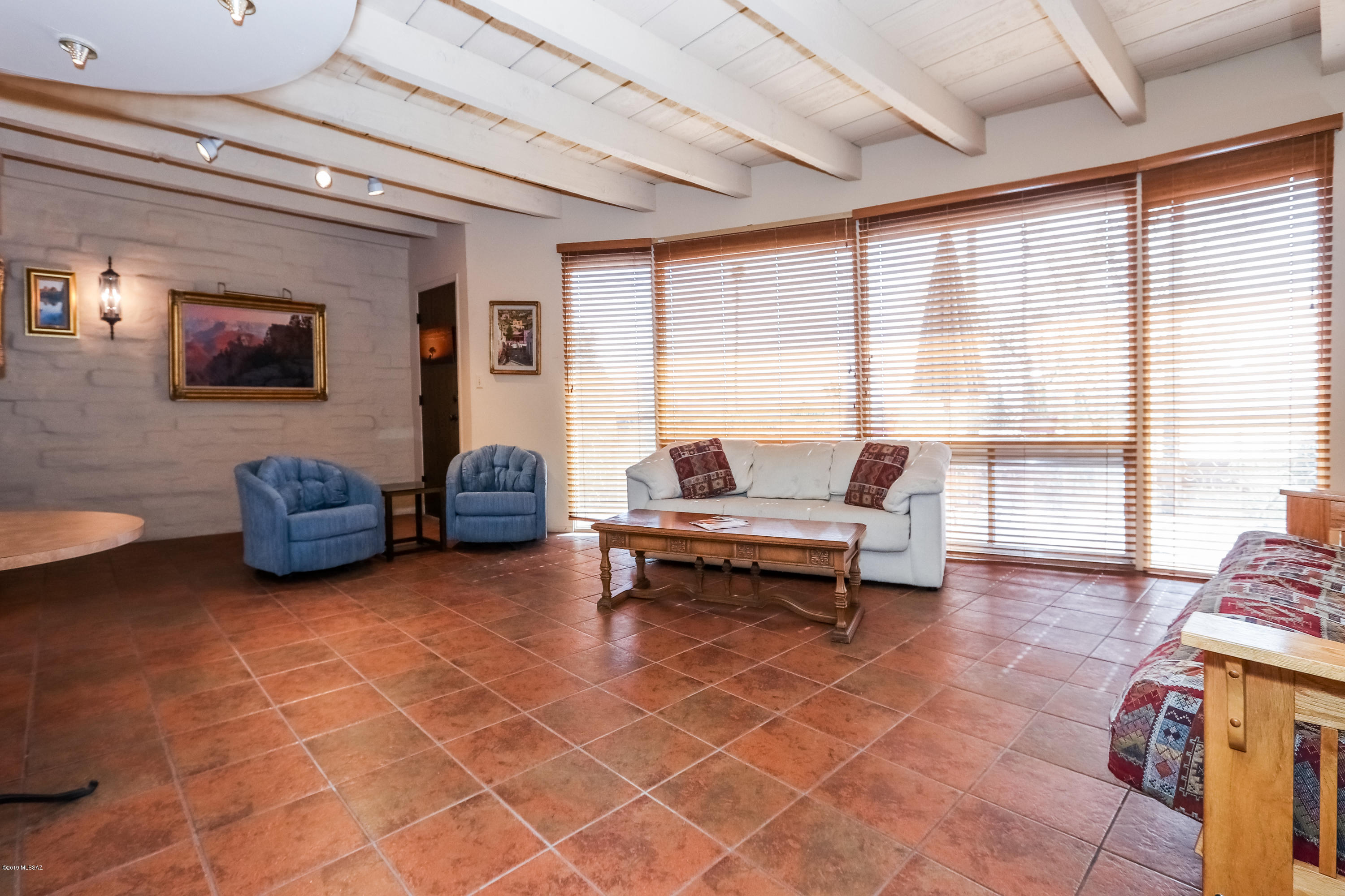 5251 E Mission Hill Drive Unit: 16/17