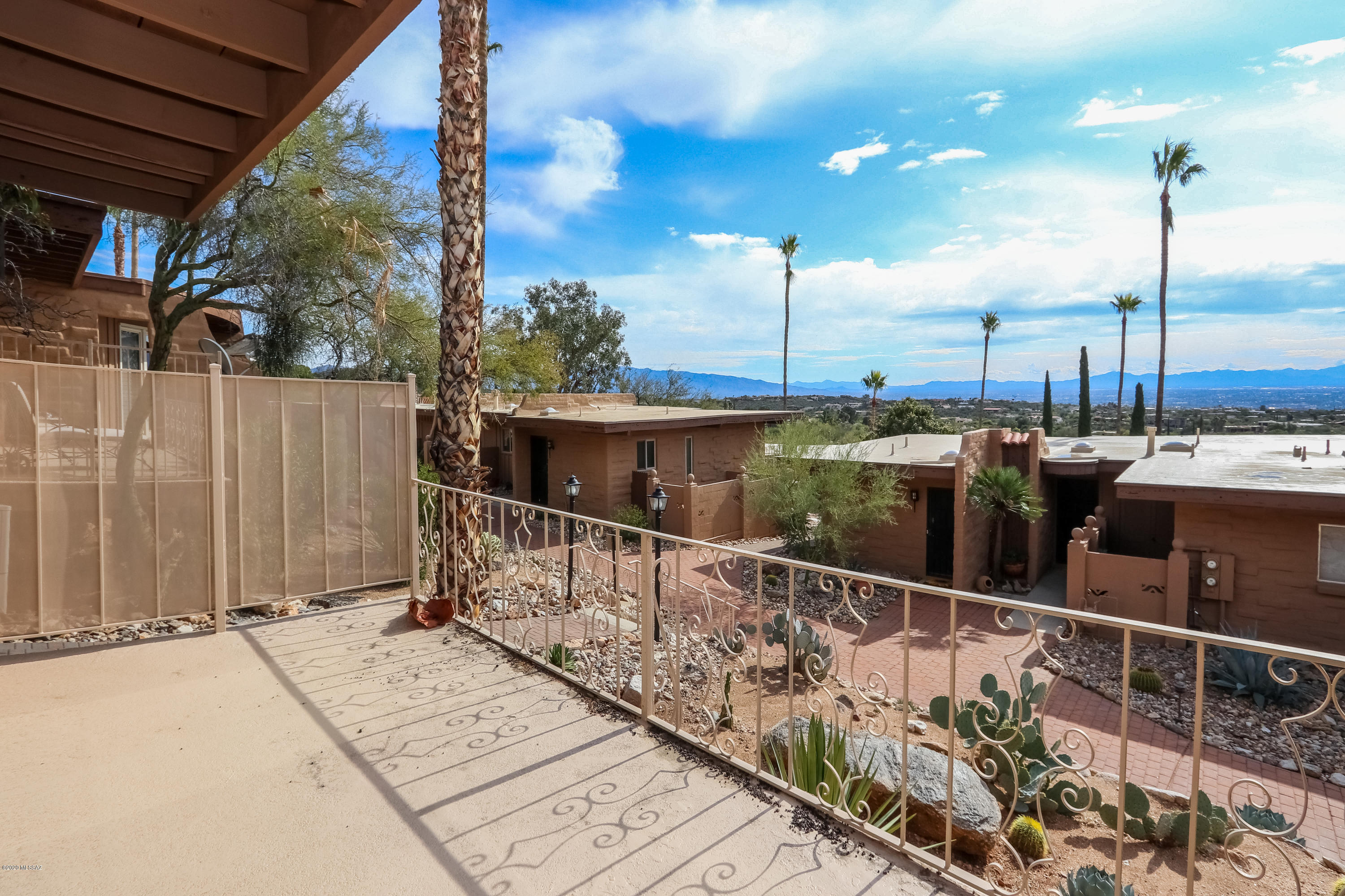 5251 E Mission Hill Drive Unit: 16/17