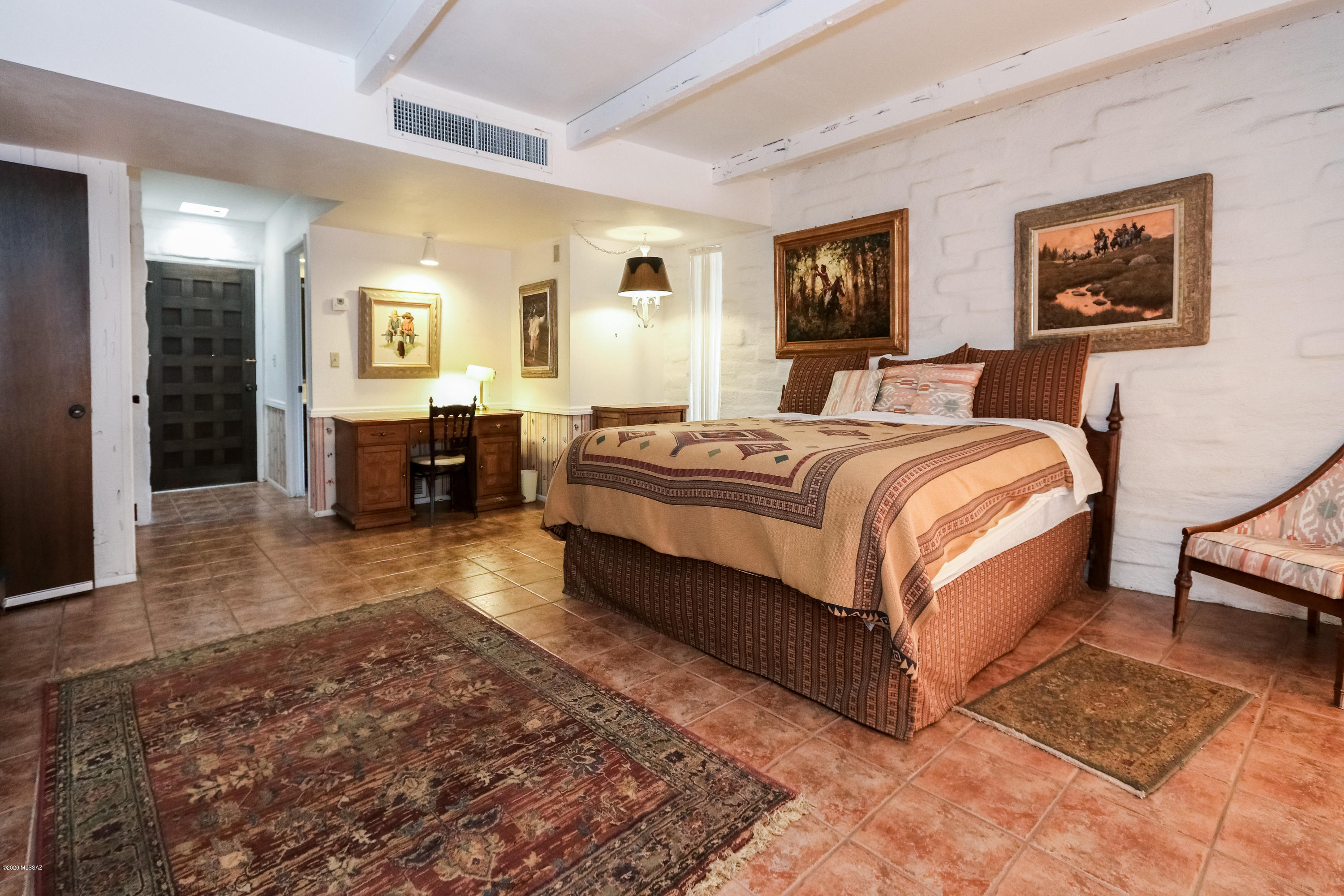 5251 E Mission Hill Drive Unit: 16/17