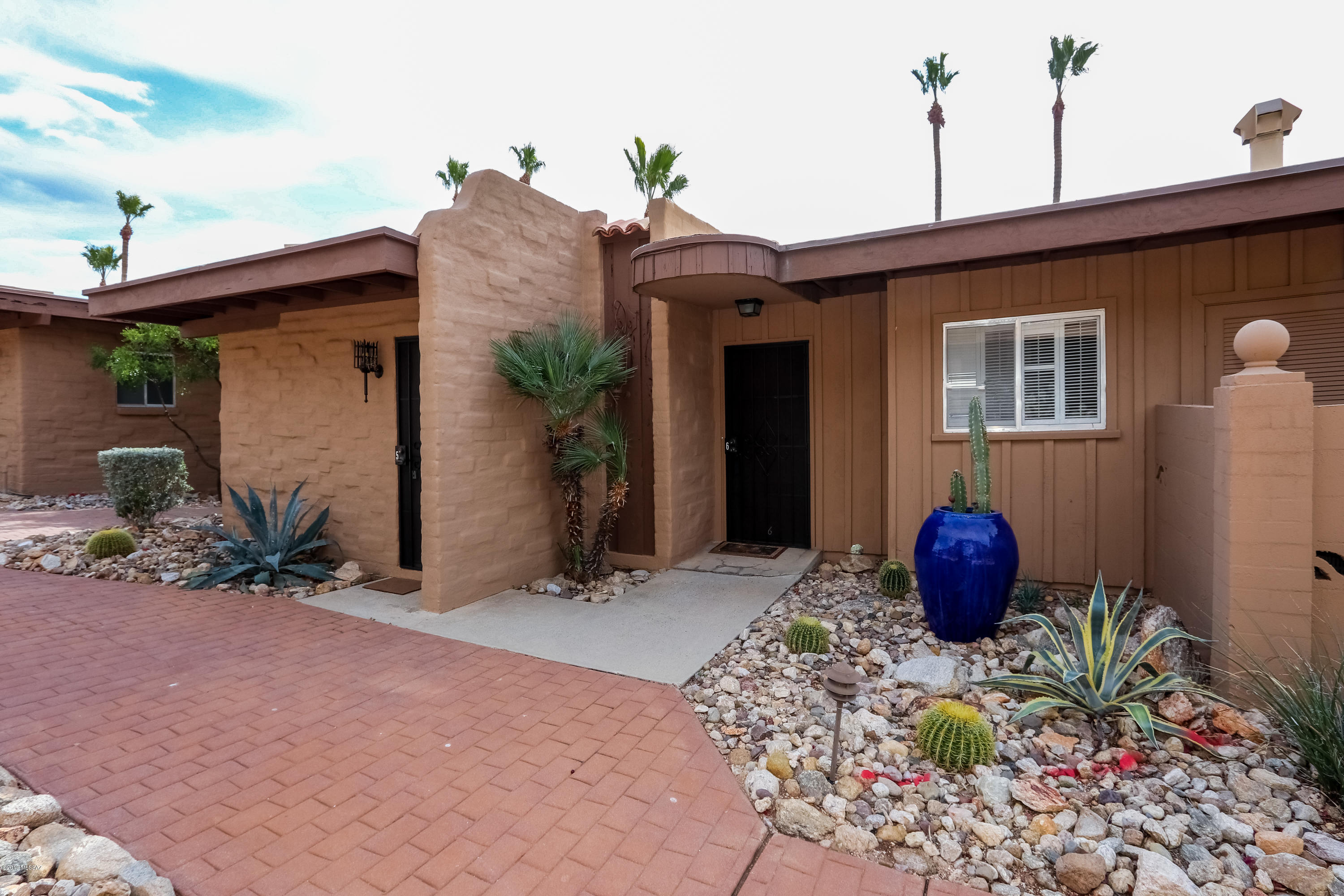 5251 E Mission Hill Drive Unit: 16/17