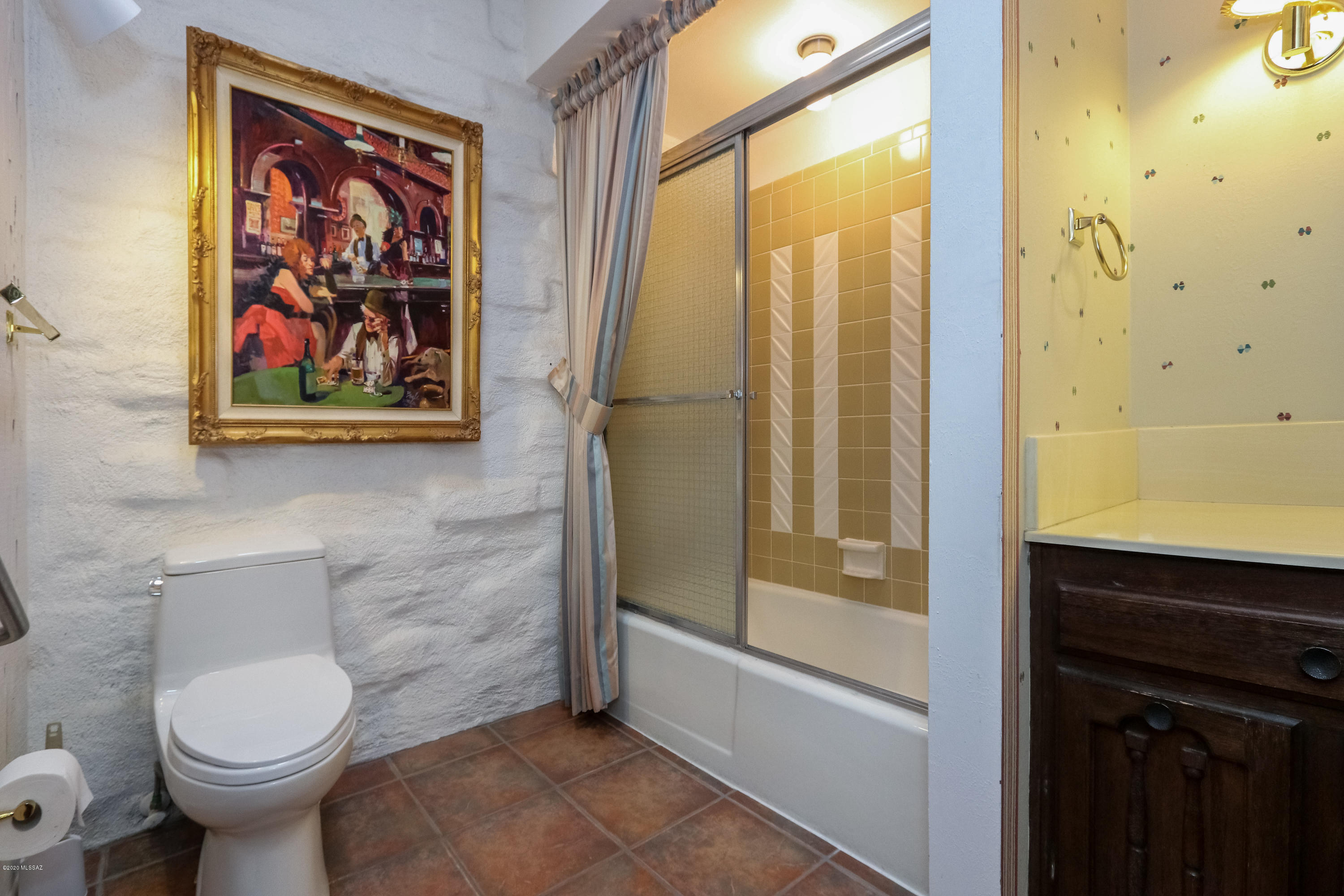 5251 E Mission Hill Drive Unit: 16/17