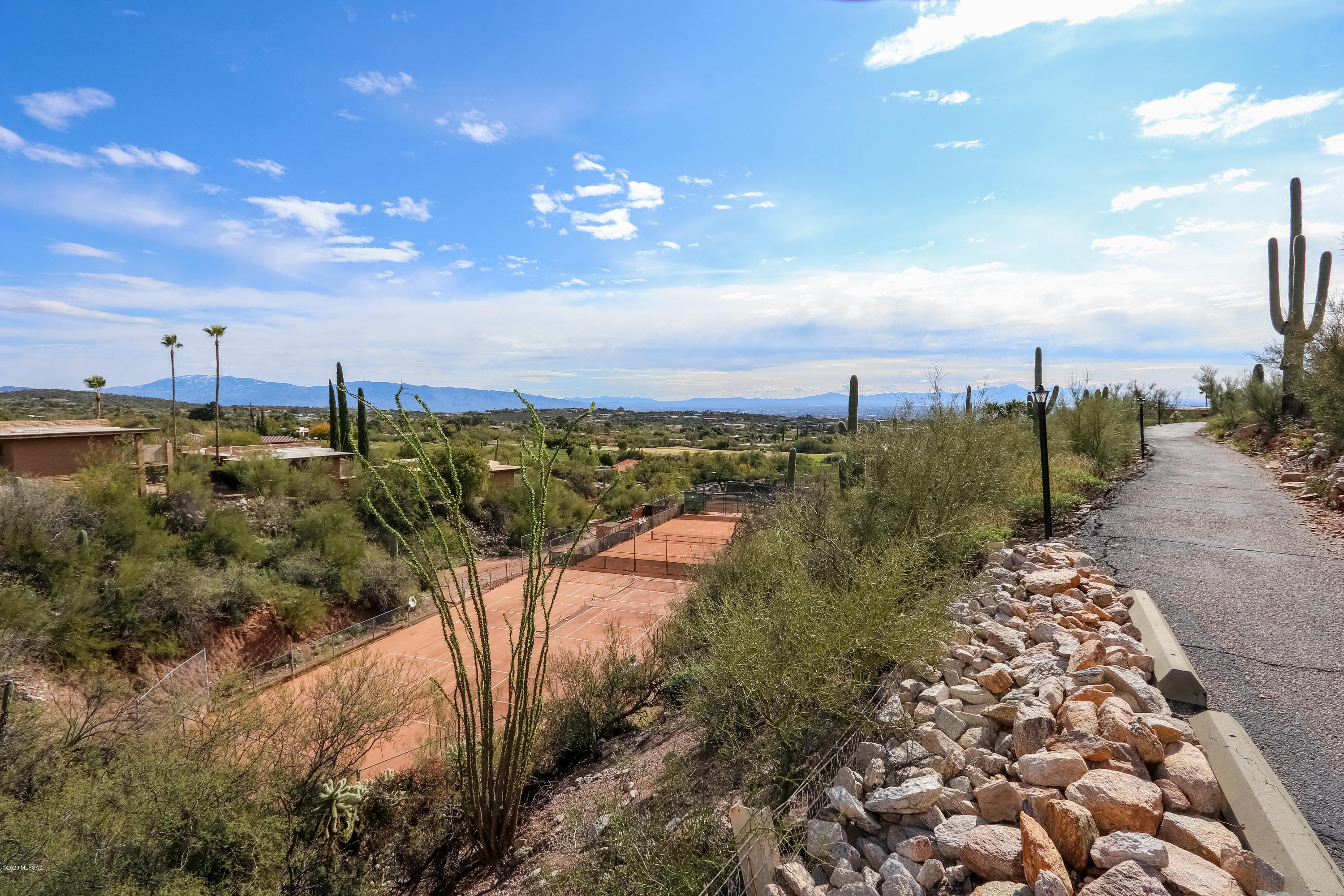 5251 E Mission Hill Drive Unit: 16/17