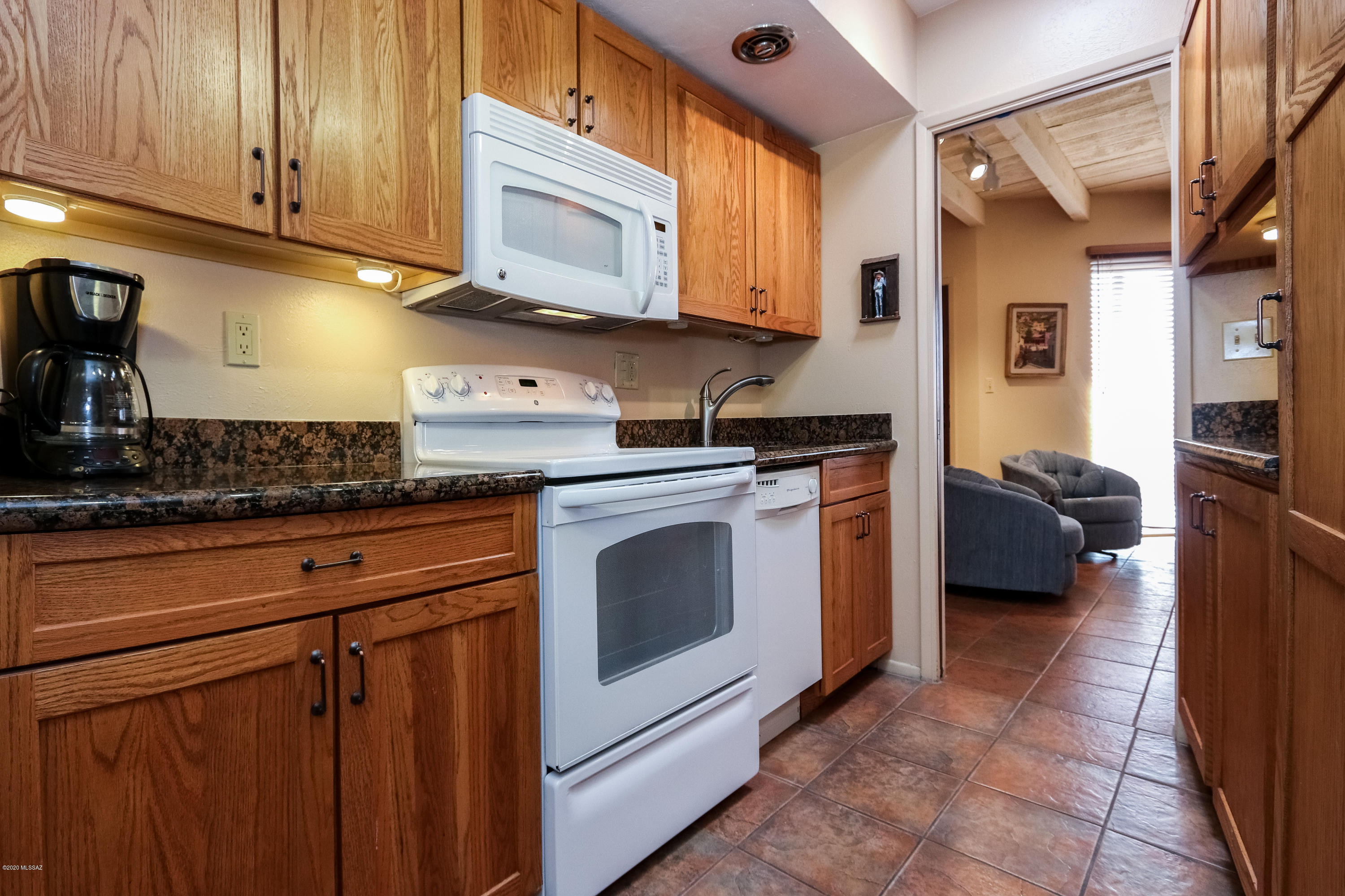 5251 E Mission Hill Drive Unit: 16/17