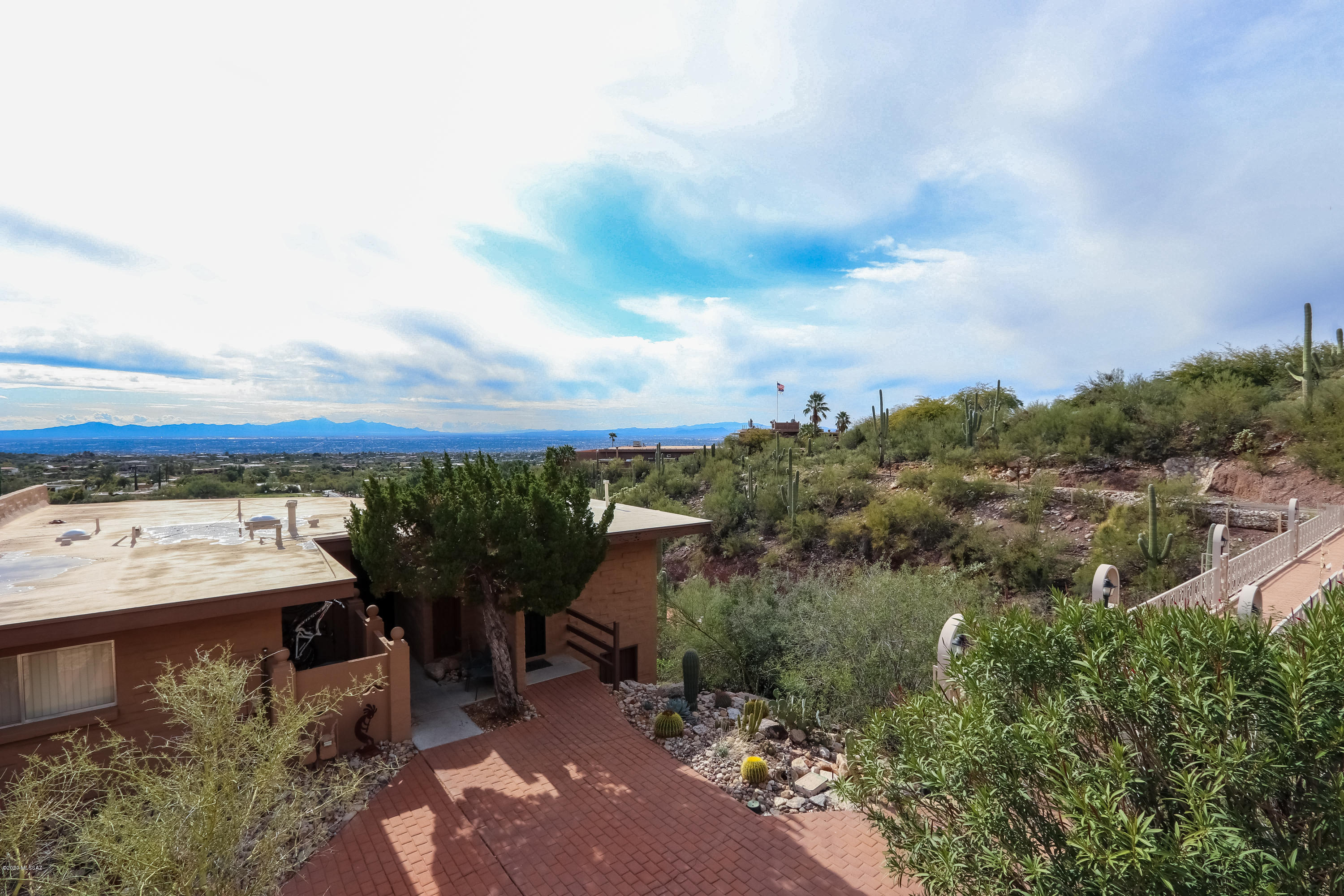 5251 E Mission Hill Drive Unit: 16/17