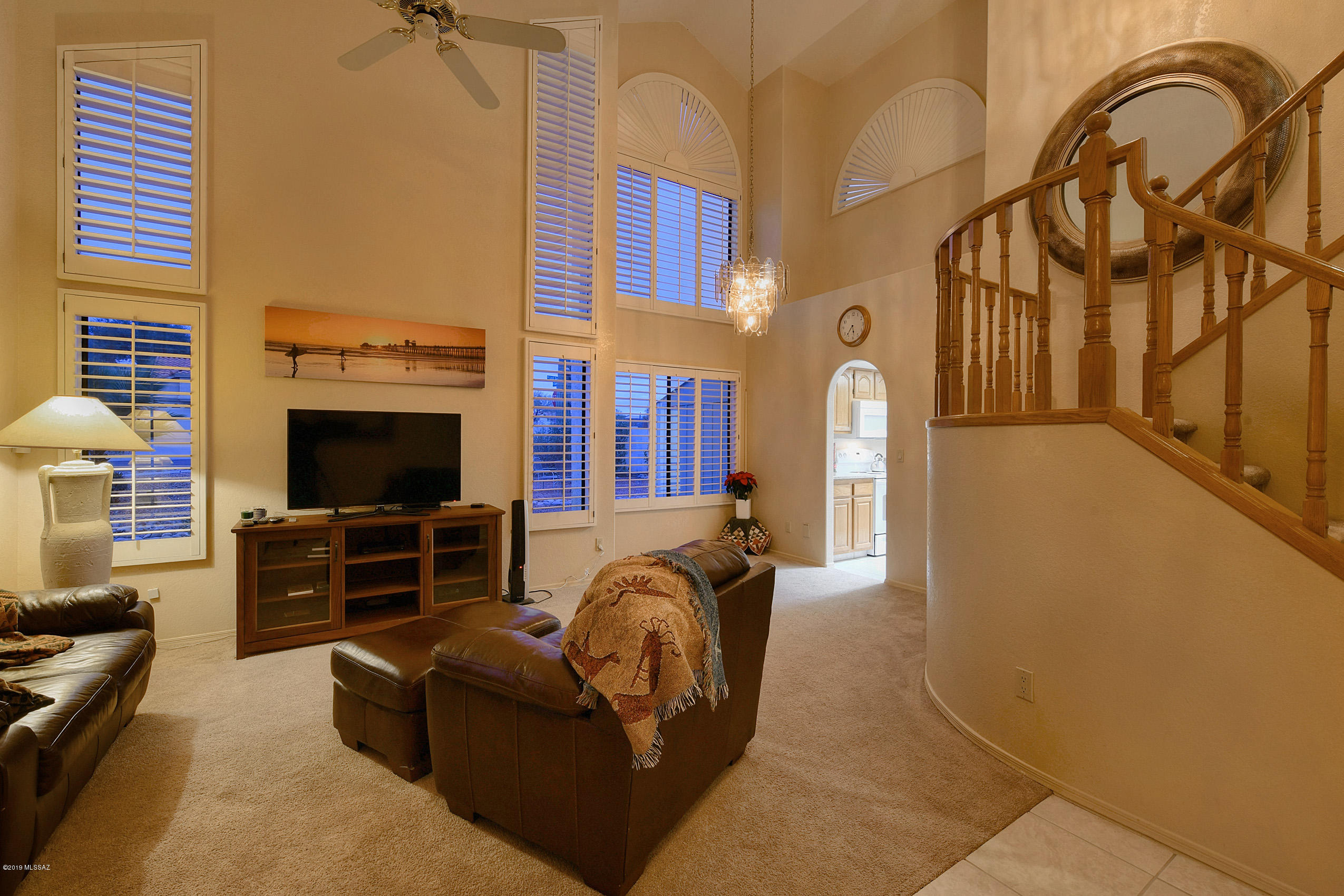 993 W Lost Dutchman Place