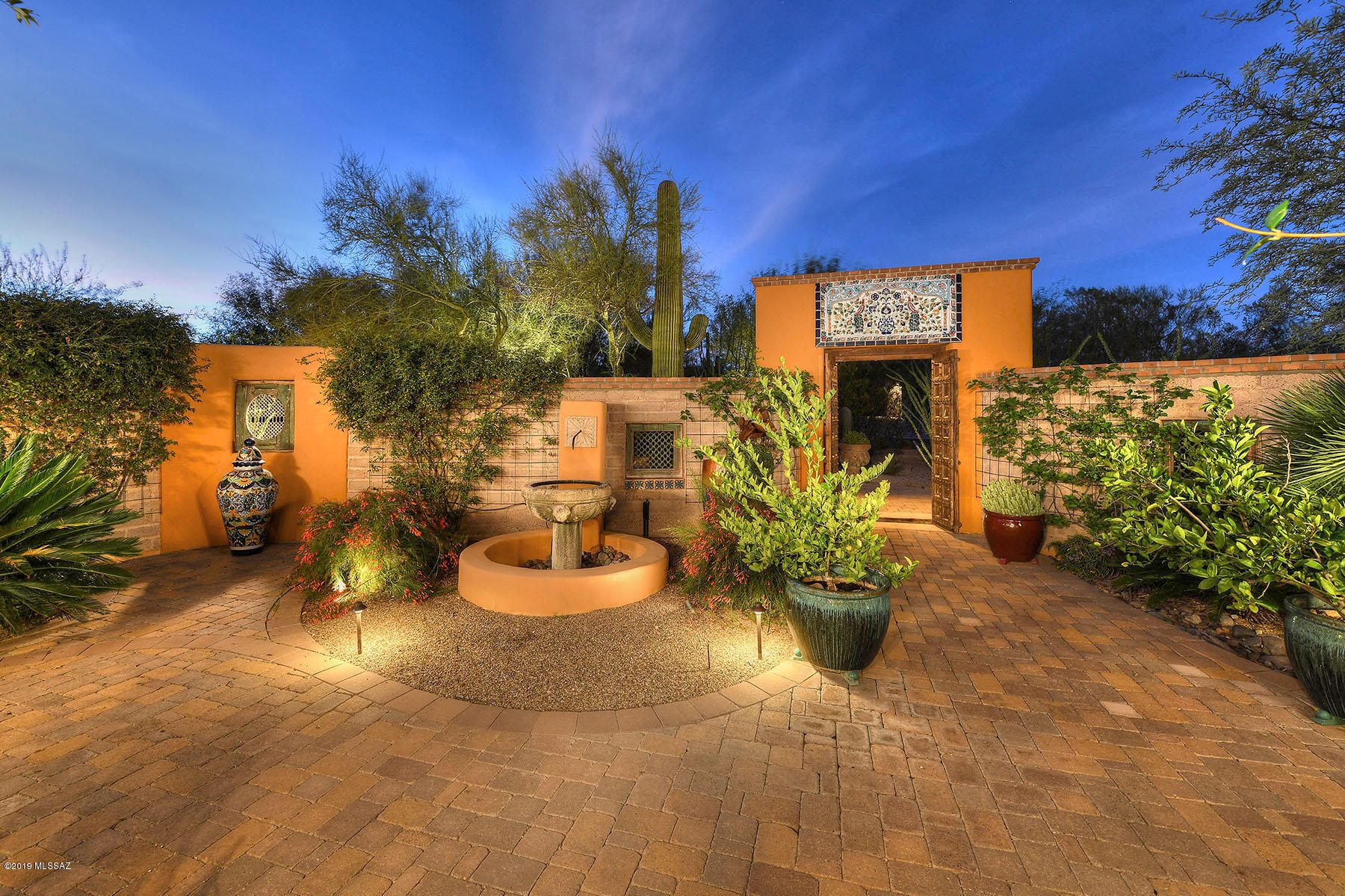 4121 W Adobe Ranch Place