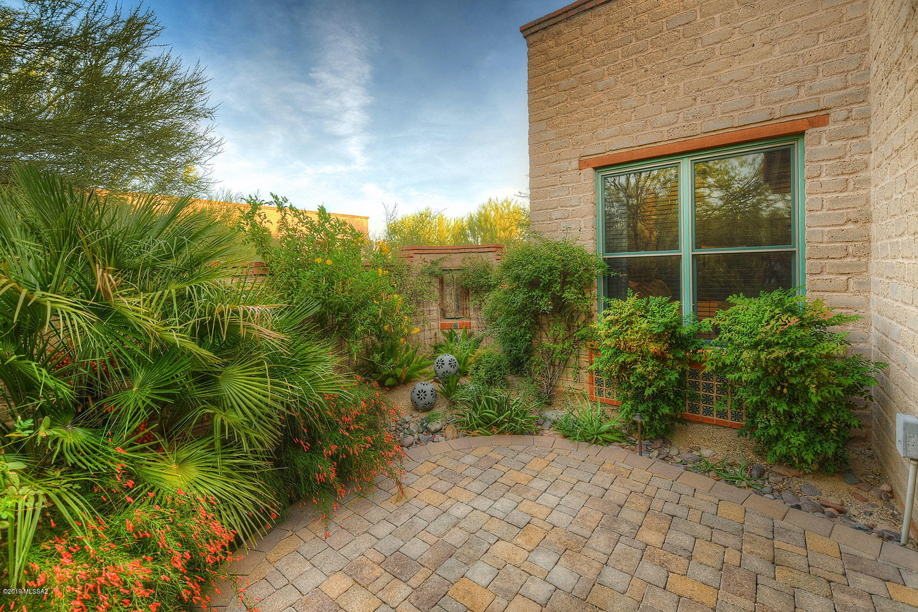 4121 W Adobe Ranch Place