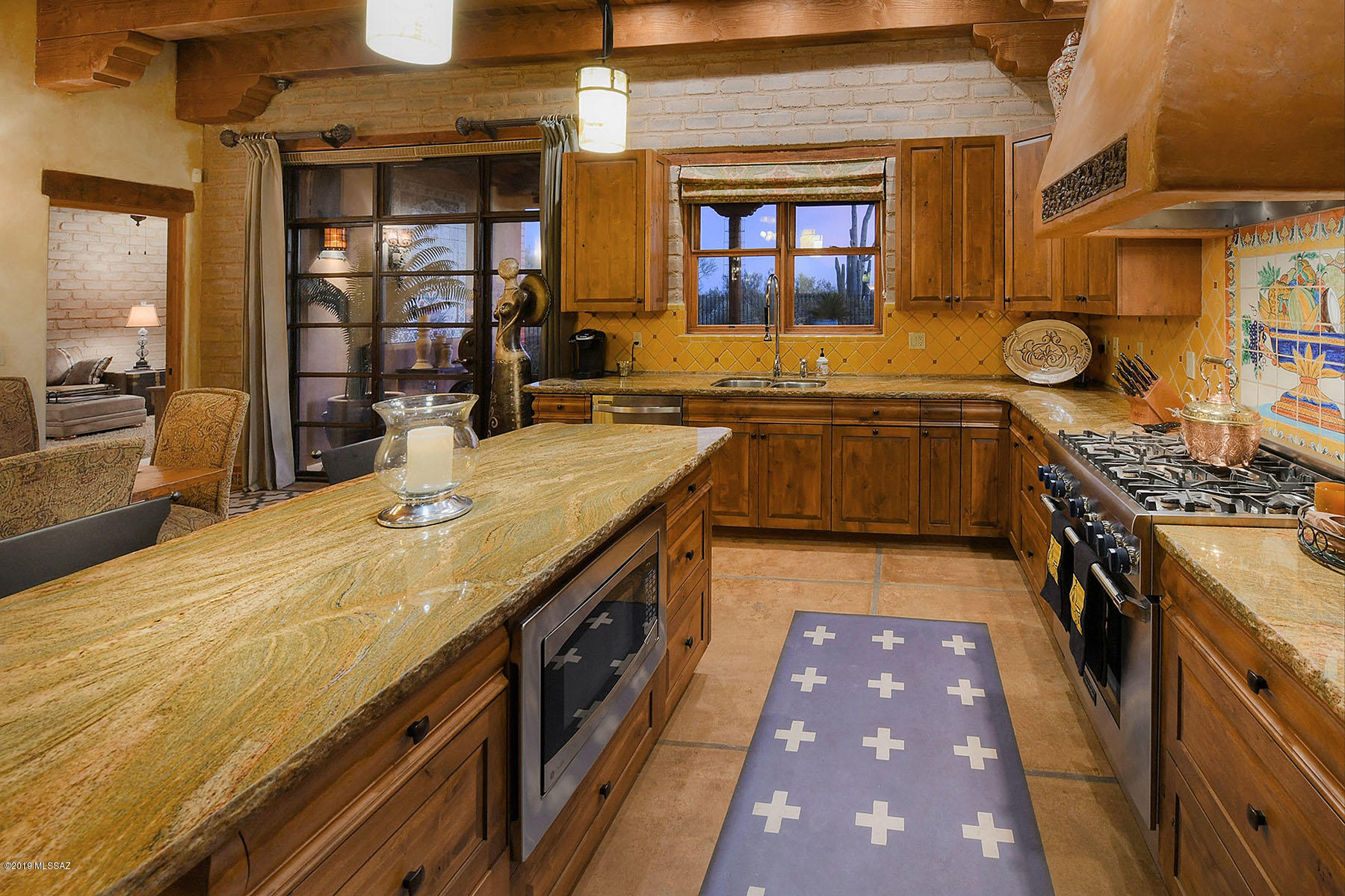 4121 W Adobe Ranch Place