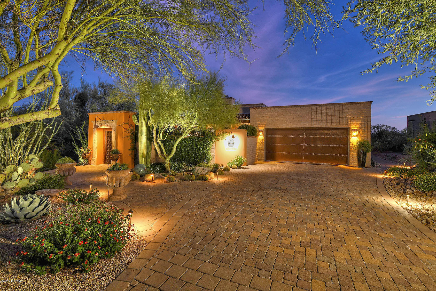 4121 W Adobe Ranch Place