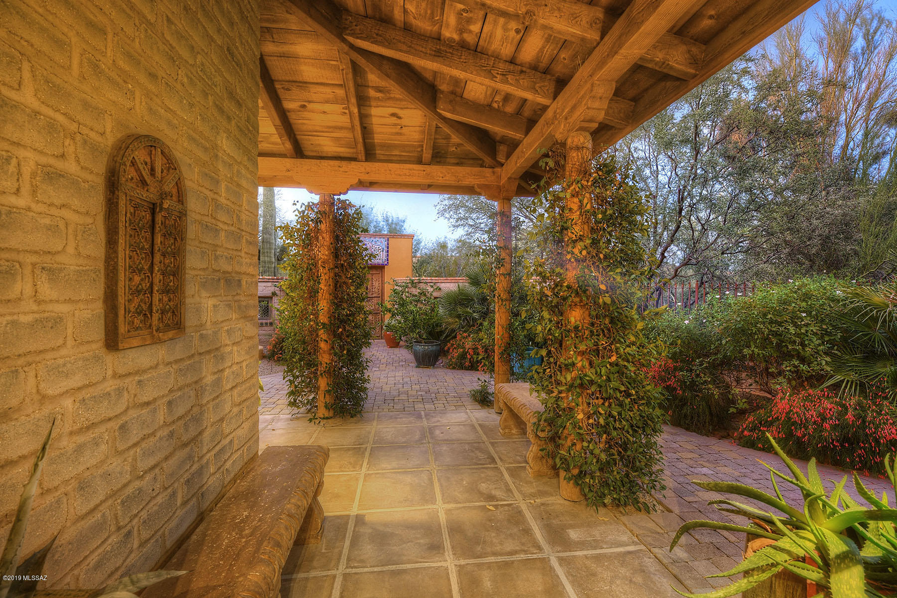 4121 W Adobe Ranch Place