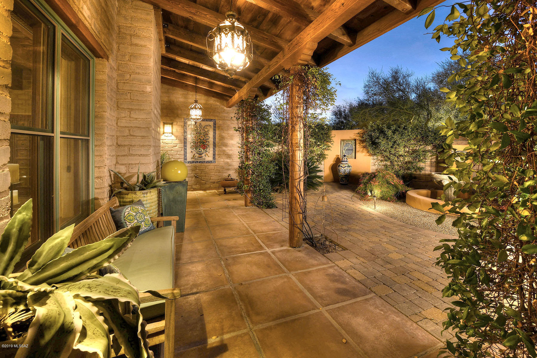 4121 W Adobe Ranch Place