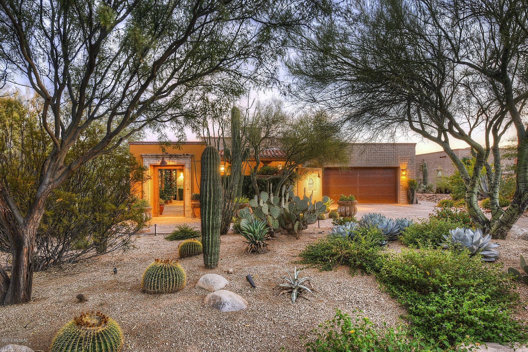 4121 W Adobe Ranch Place