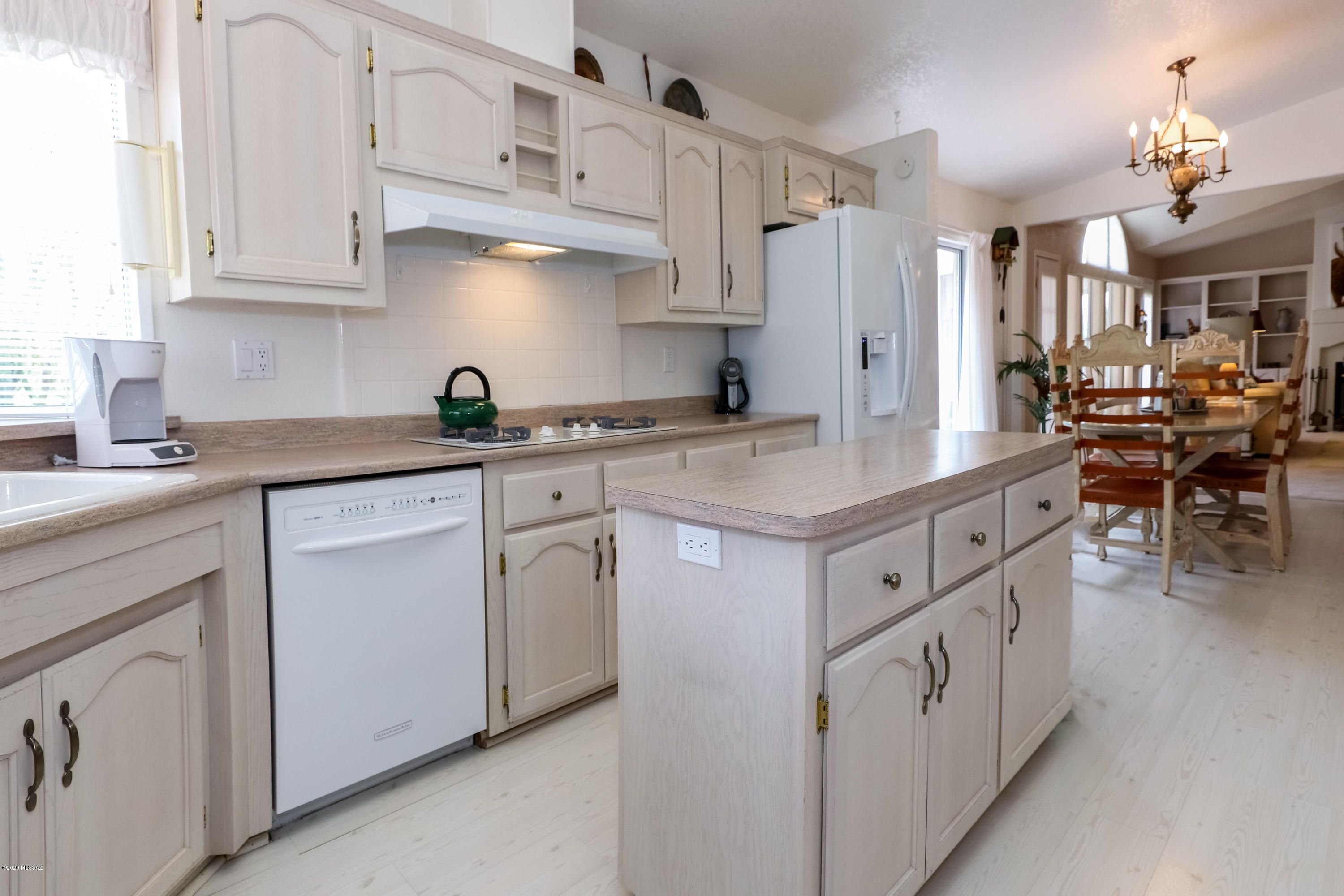 1971 S Doubletree Lane