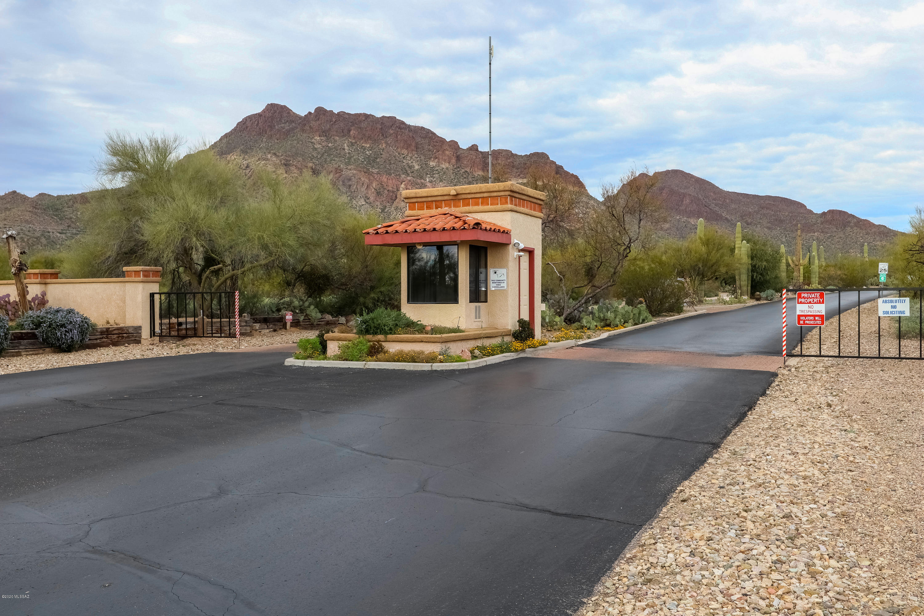 1971 S Doubletree Lane