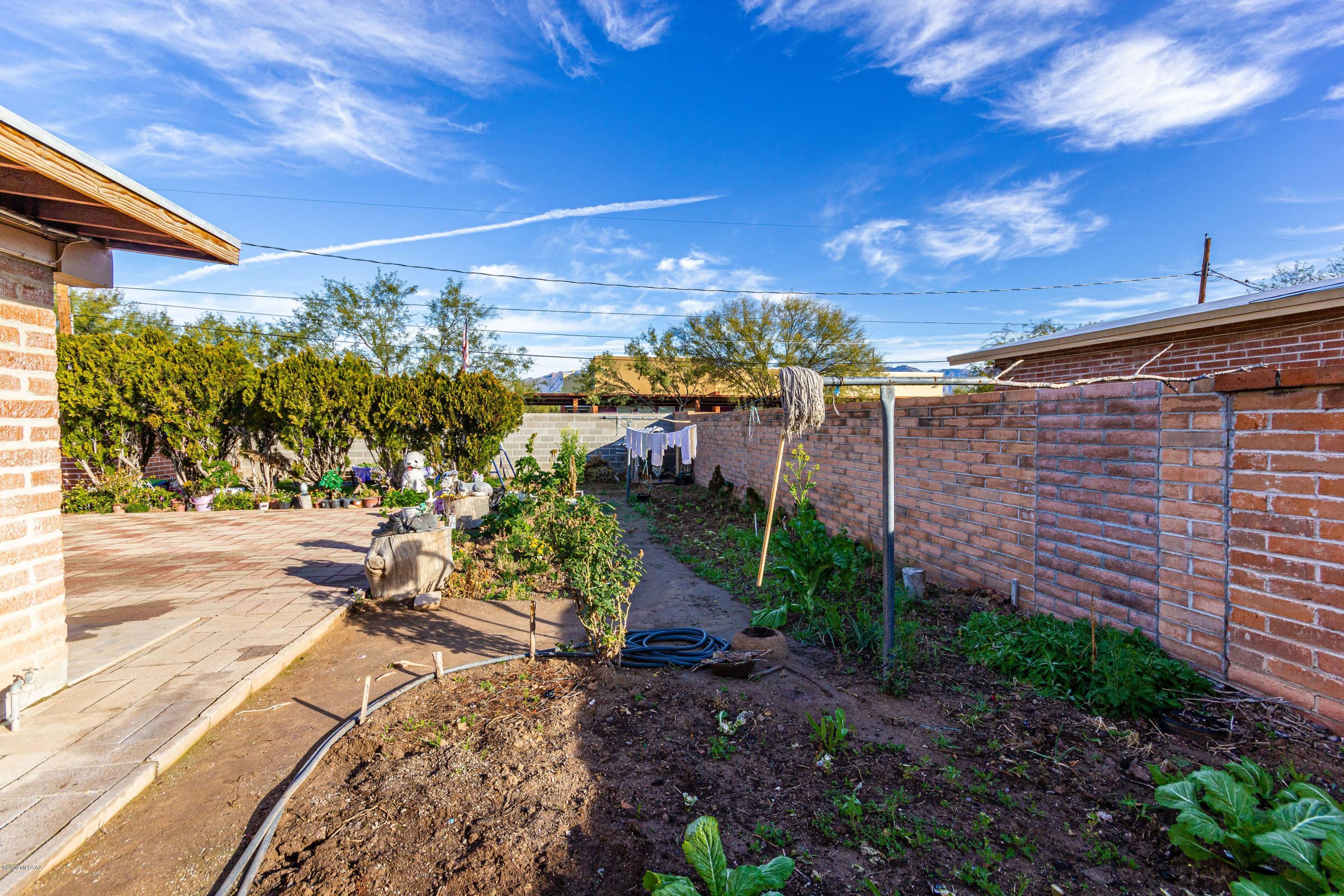 3901 E Alta Vista Street