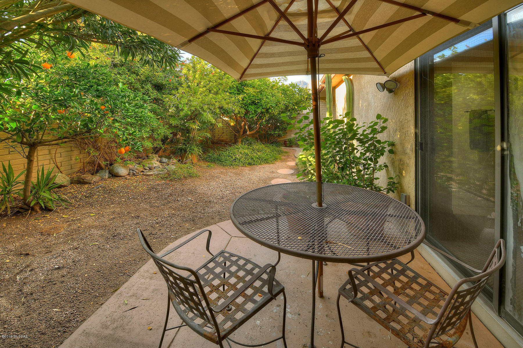 5617 N Camino De La Noche