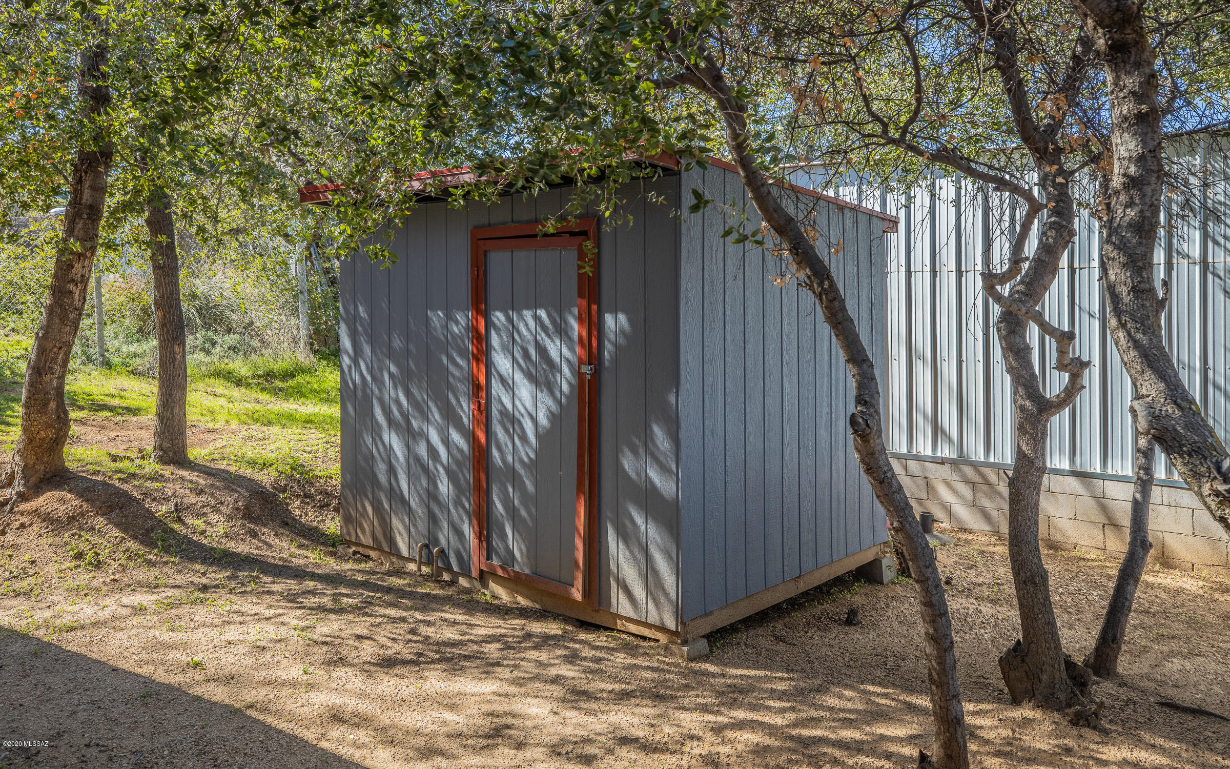 910 N Mountain View Drive