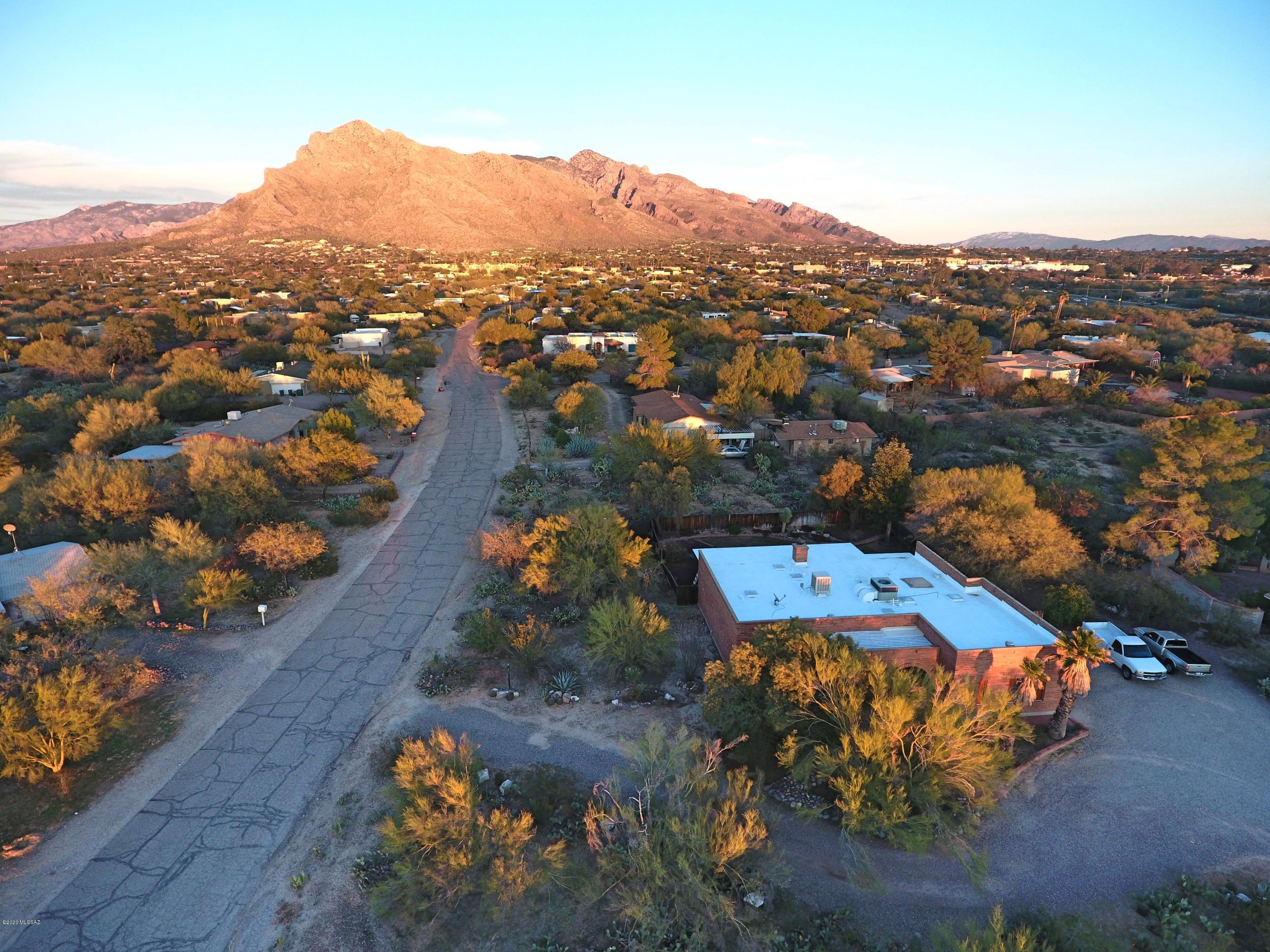 8040 N La Oesta Avenue