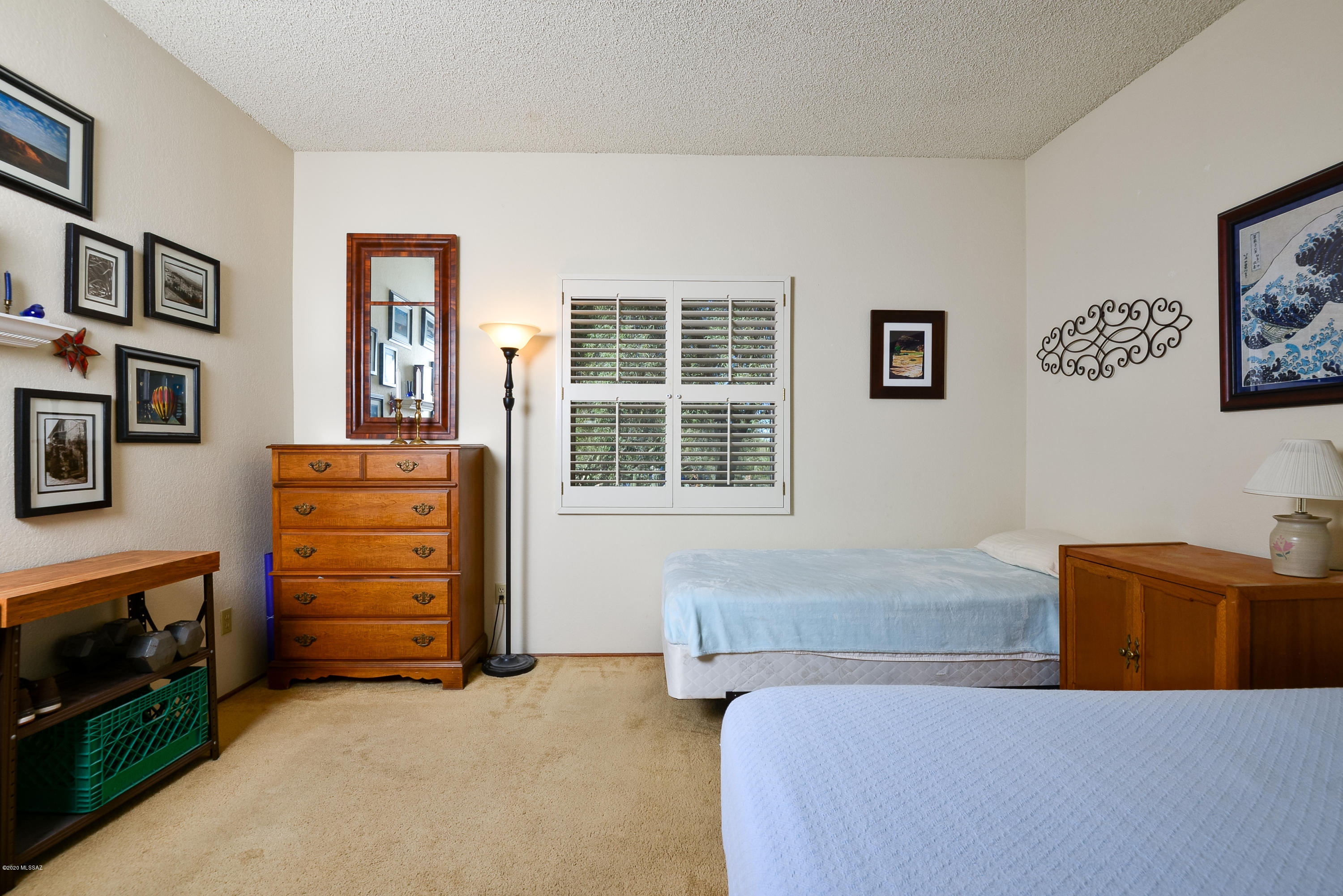 8040 N La Oesta Avenue