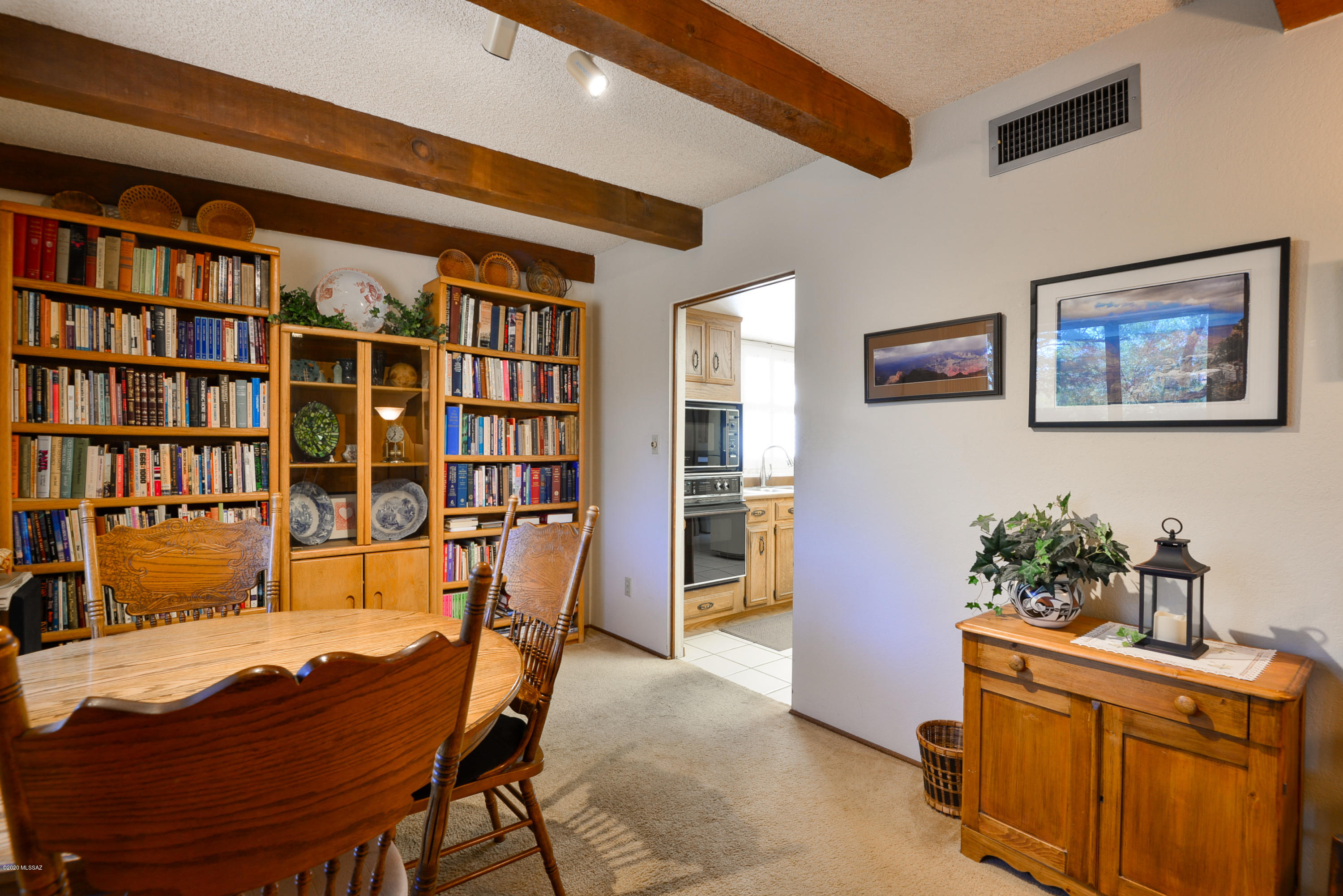 8040 N La Oesta Avenue