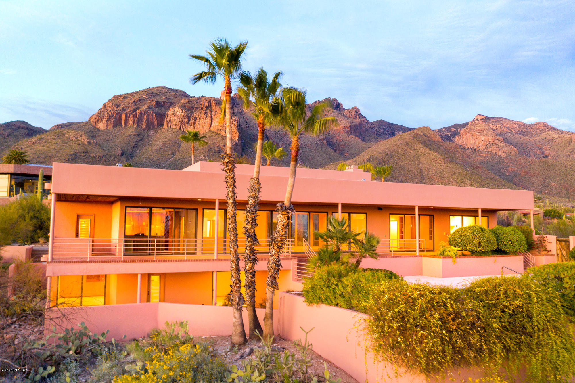 3330 E Cobblestone Place