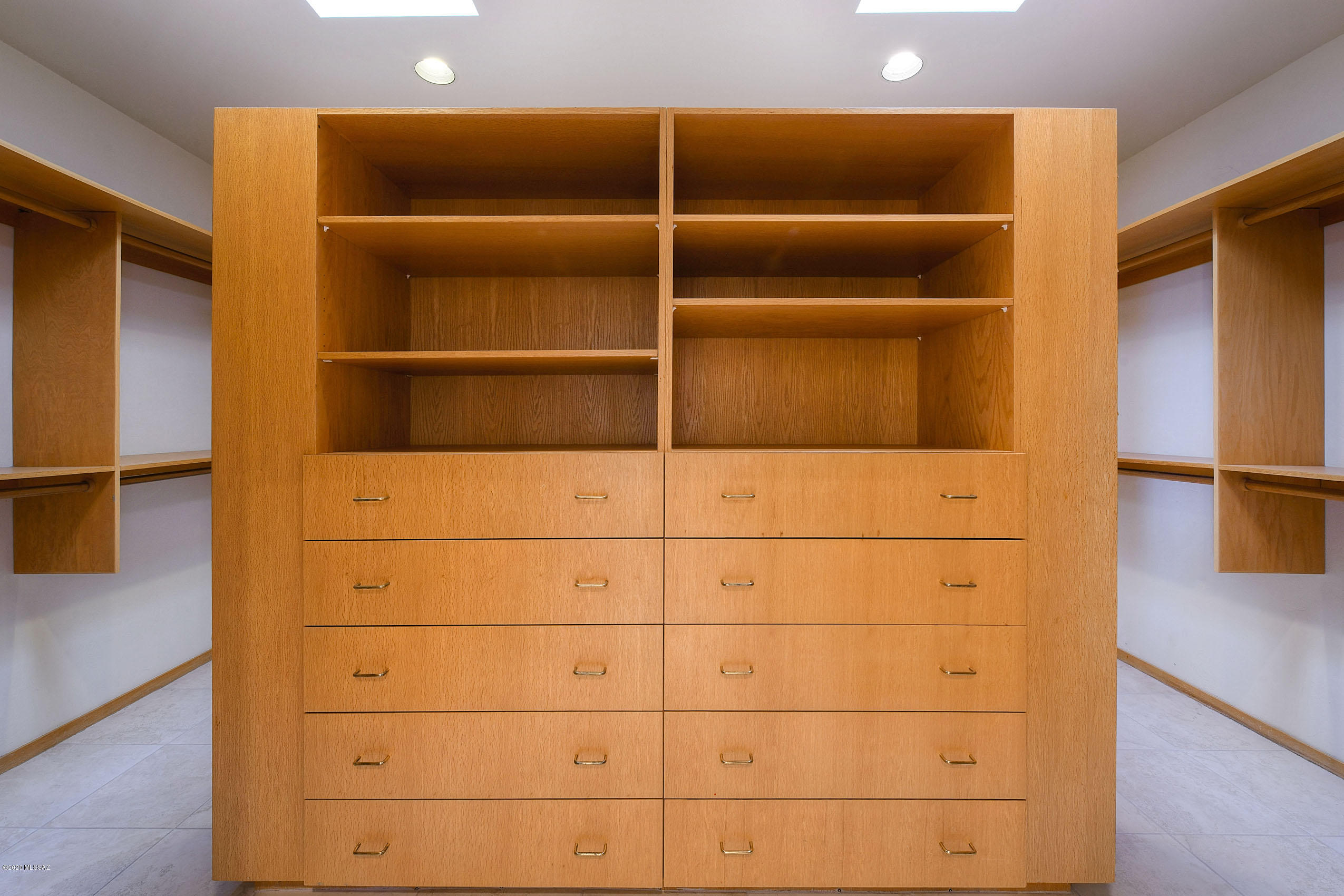 3330 E Cobblestone Place