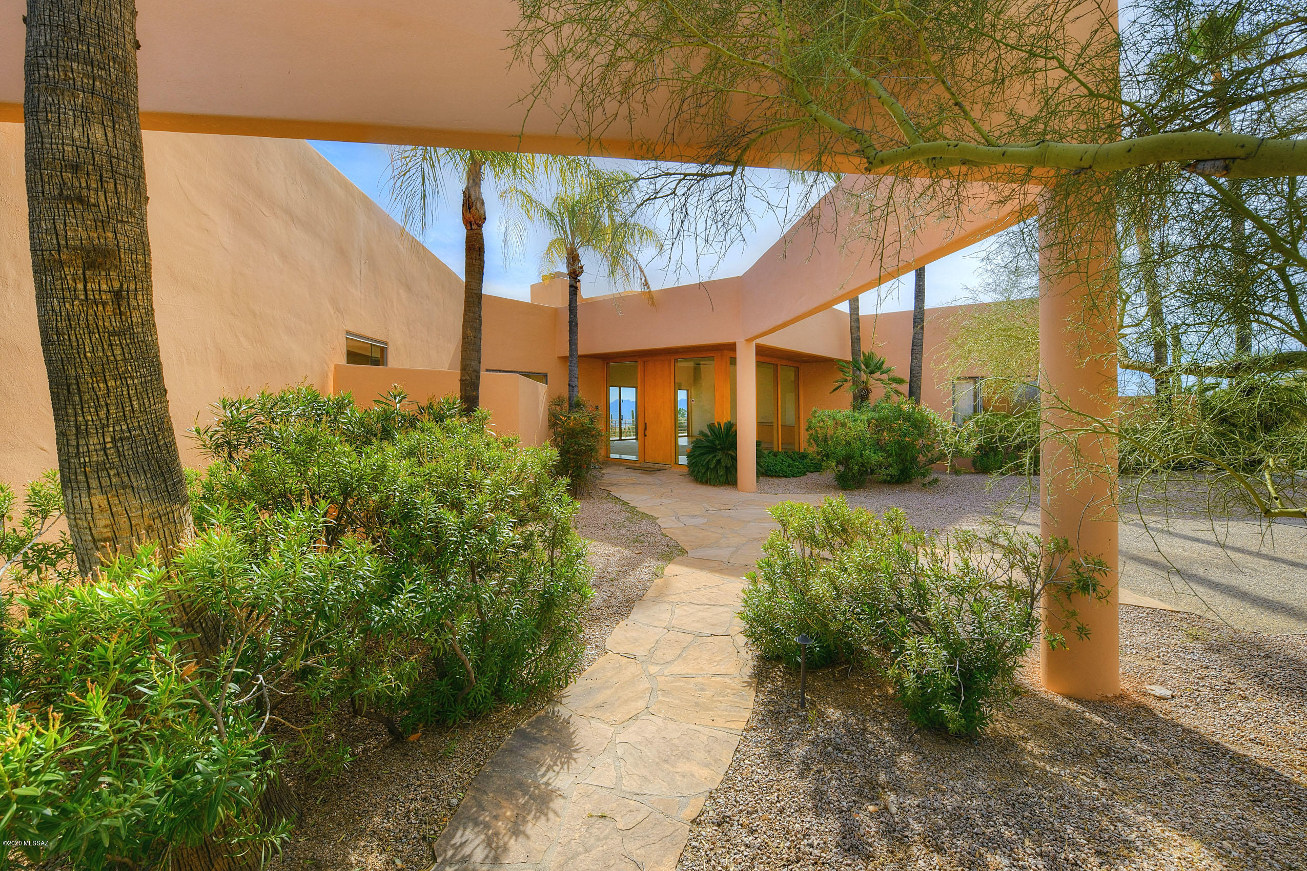 3330 E Cobblestone Place