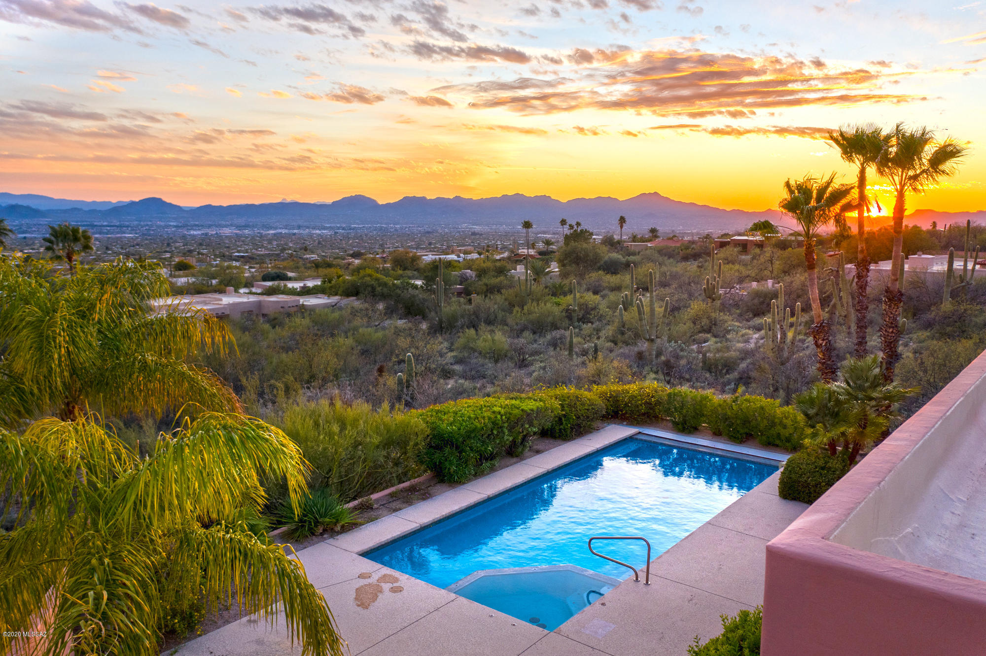 3330 E Cobblestone Place