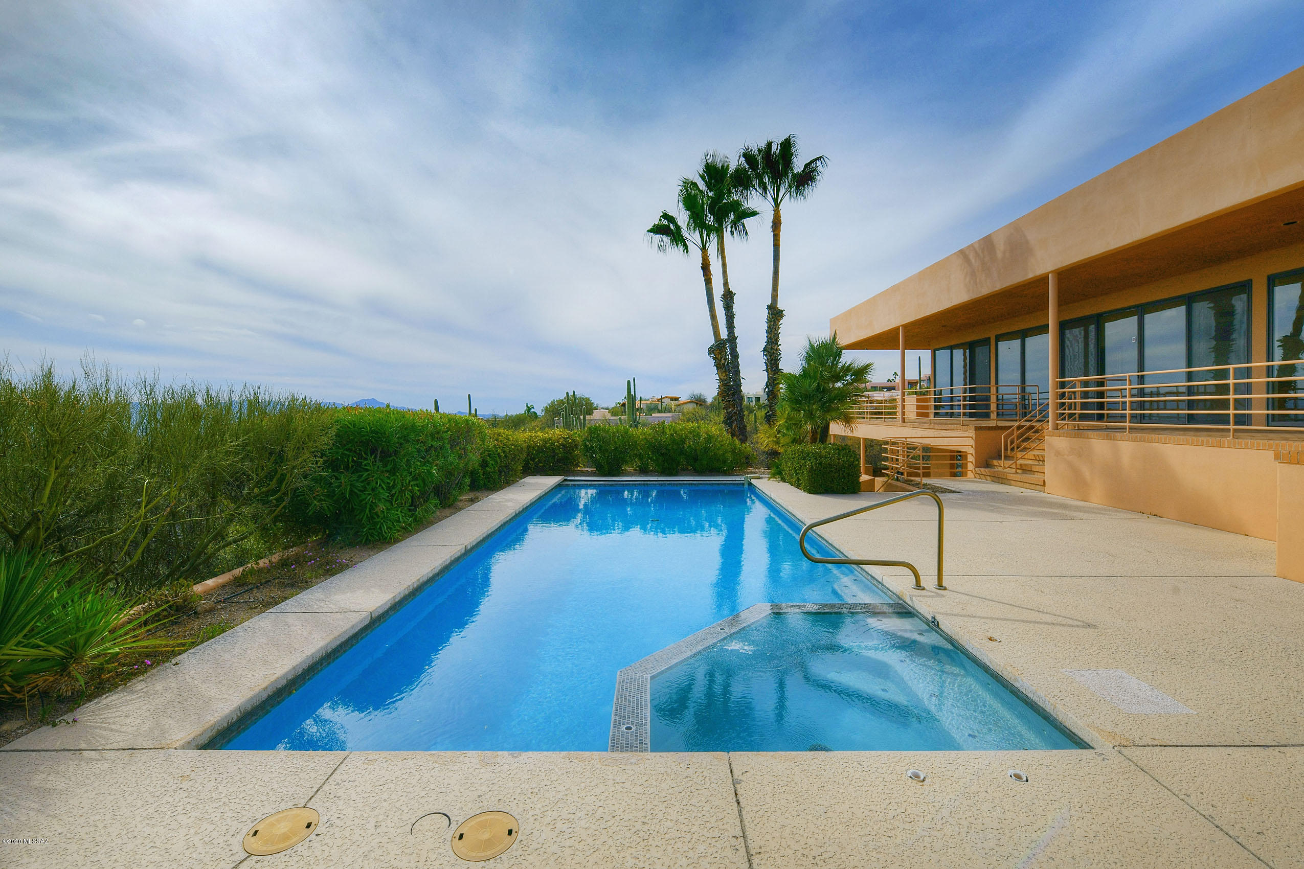 3330 E Cobblestone Place