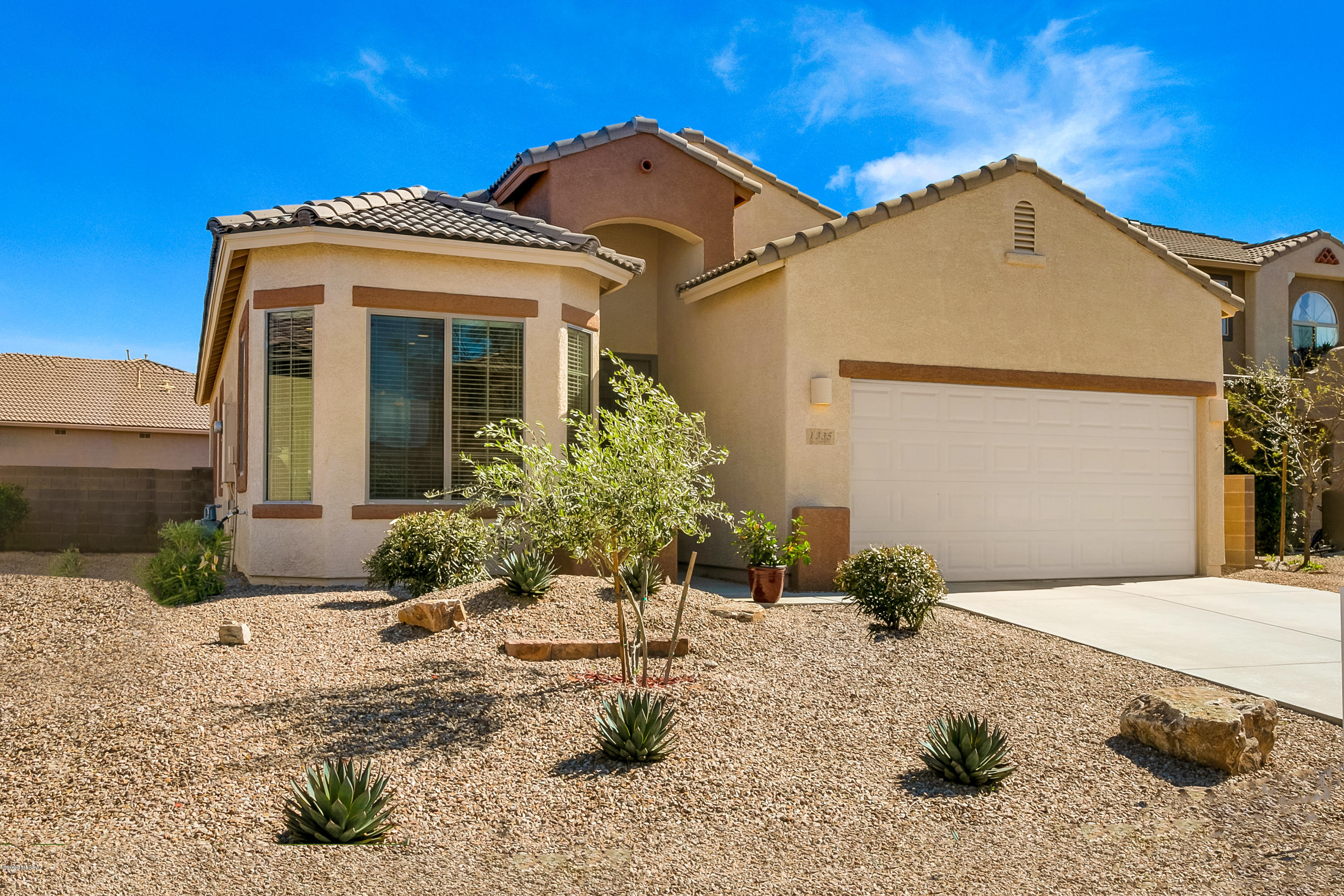 1335 W Bloomington Place