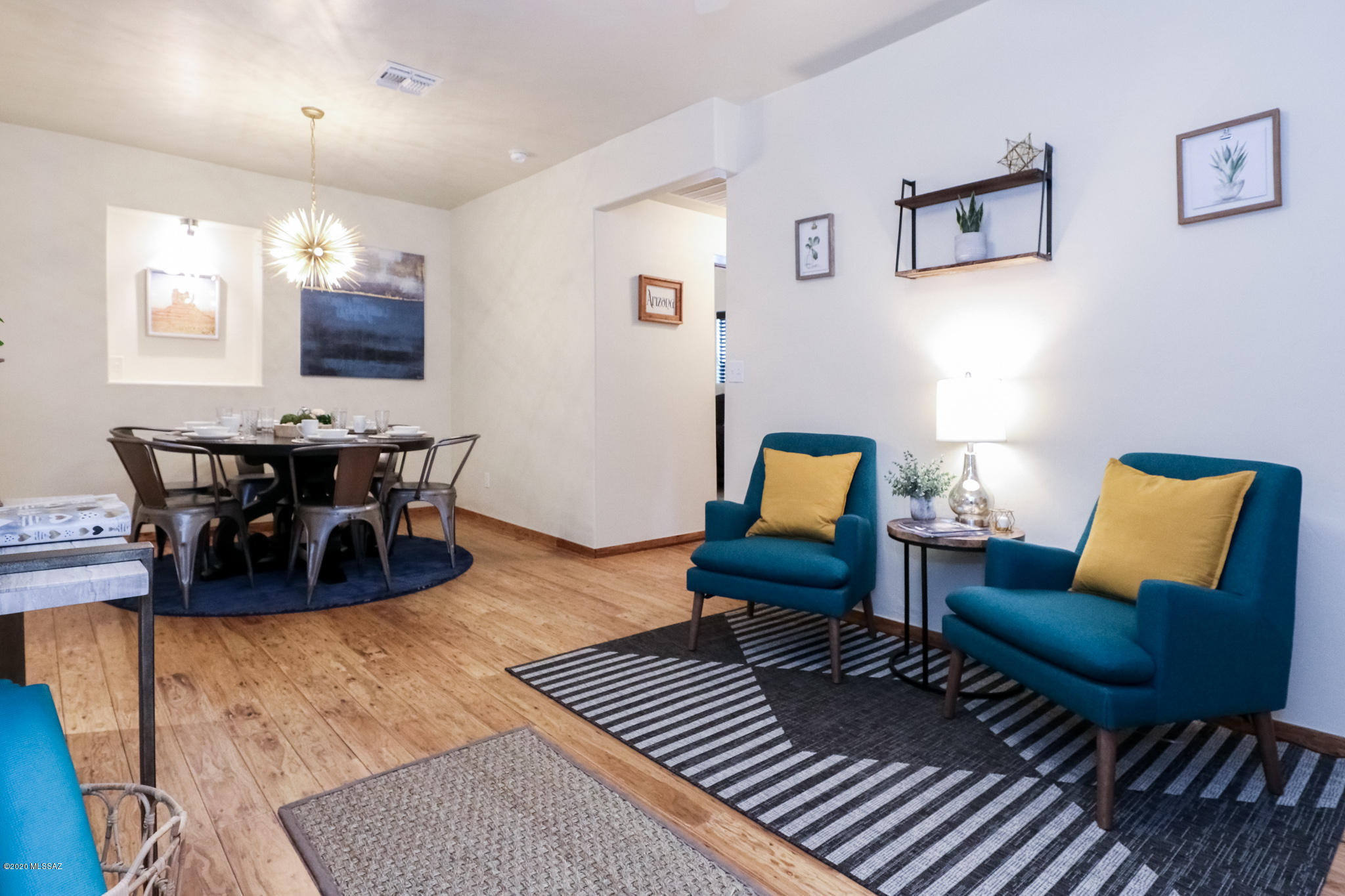 425 S Sentinel Avenue