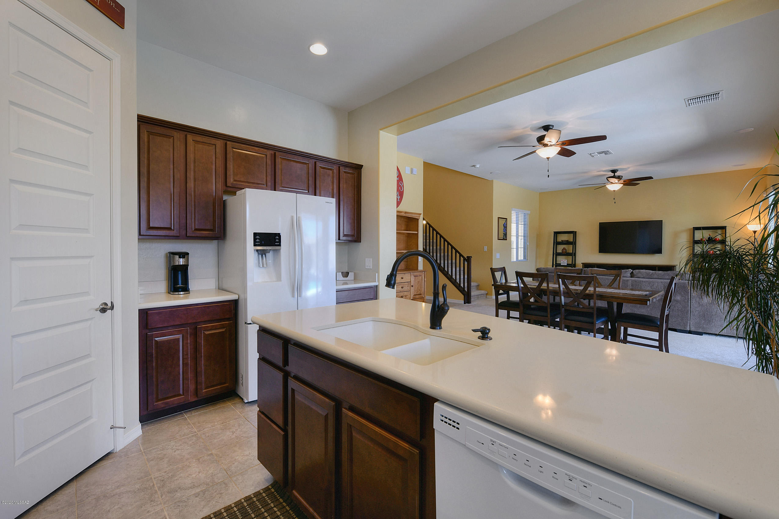 1005 W Lark Bunting Lane